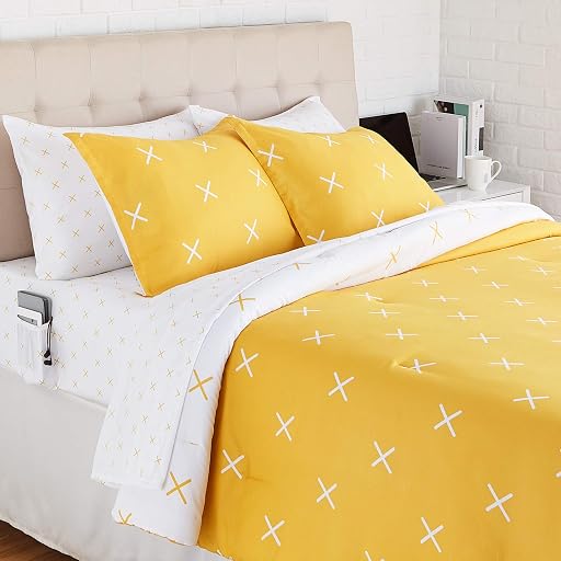 MockWares Basics College Dorm Bed-in-a-Bag Full, Gold X'S