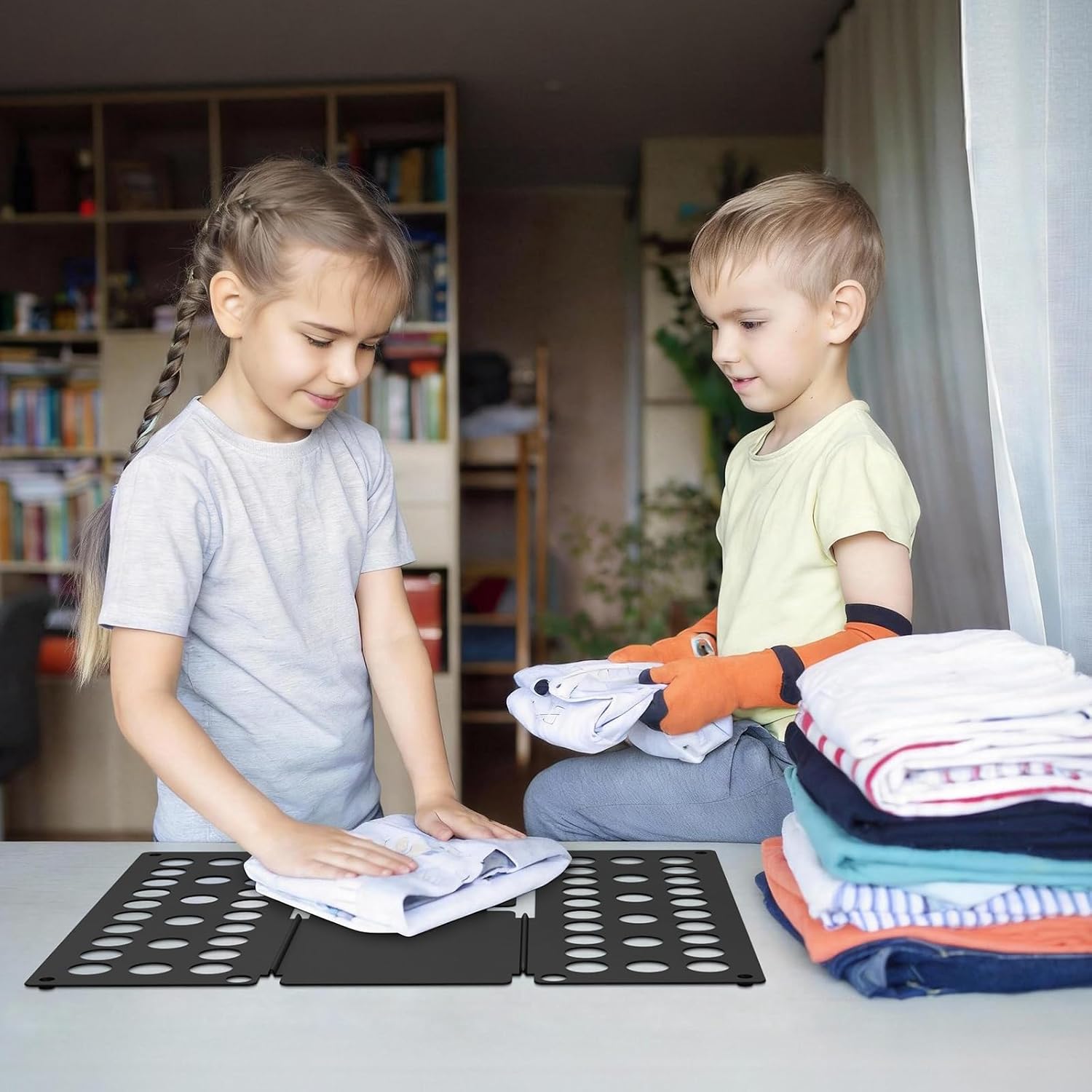 Shirt Folder Kids Clothes Folding Board Quickly Fold Shirts & Pants & Small Clothes Space Saving Design Durable PP Material Easy Storage Laundry Folder Black