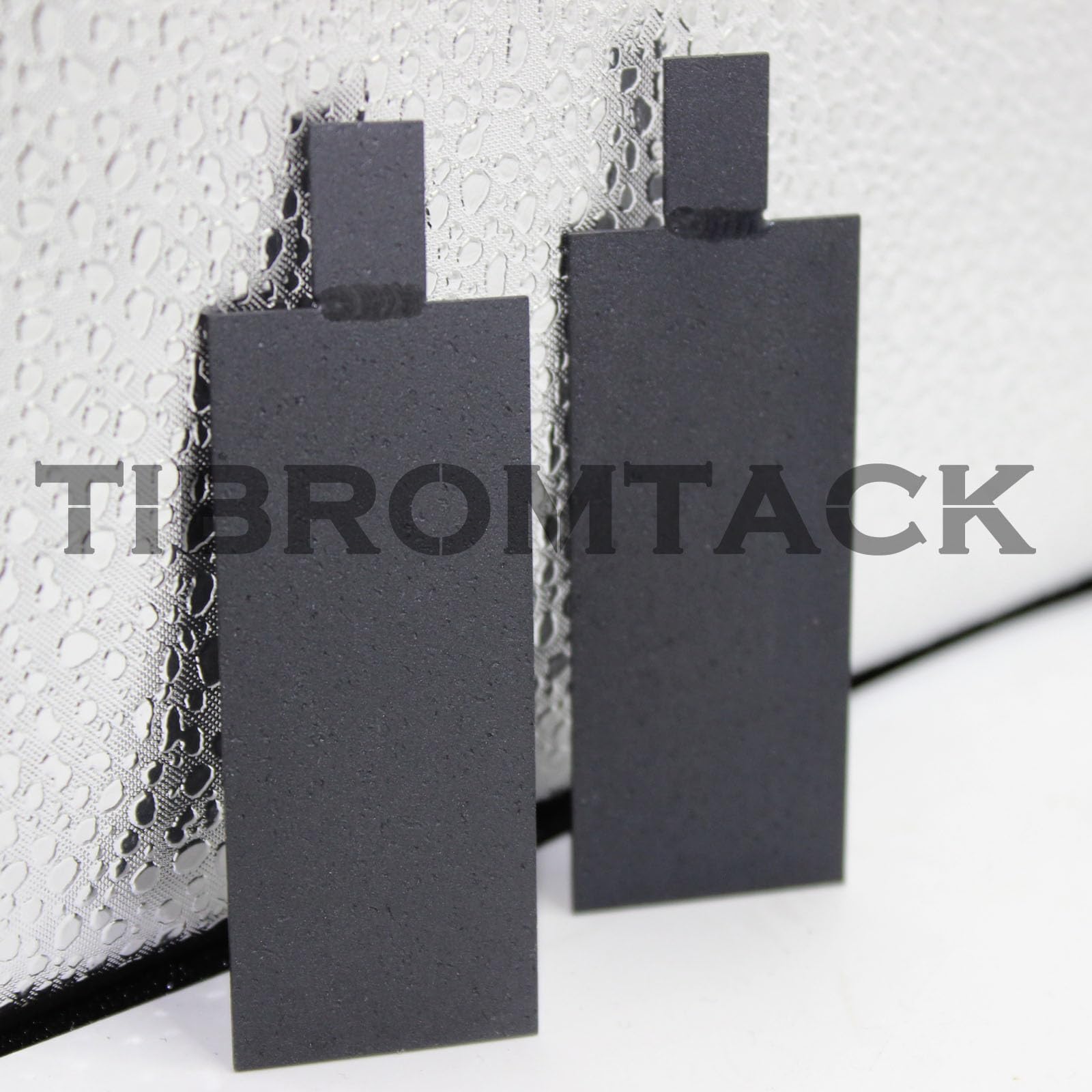 Lot de 2 plaques d'anode en titane TIBROMTACK MMO/DSA revêtues de ruthénium-iridium, 65 x 28 x 1 mm, pour application électrochimique, électrolyse de l'eau, traitement des eaux usées et recherche