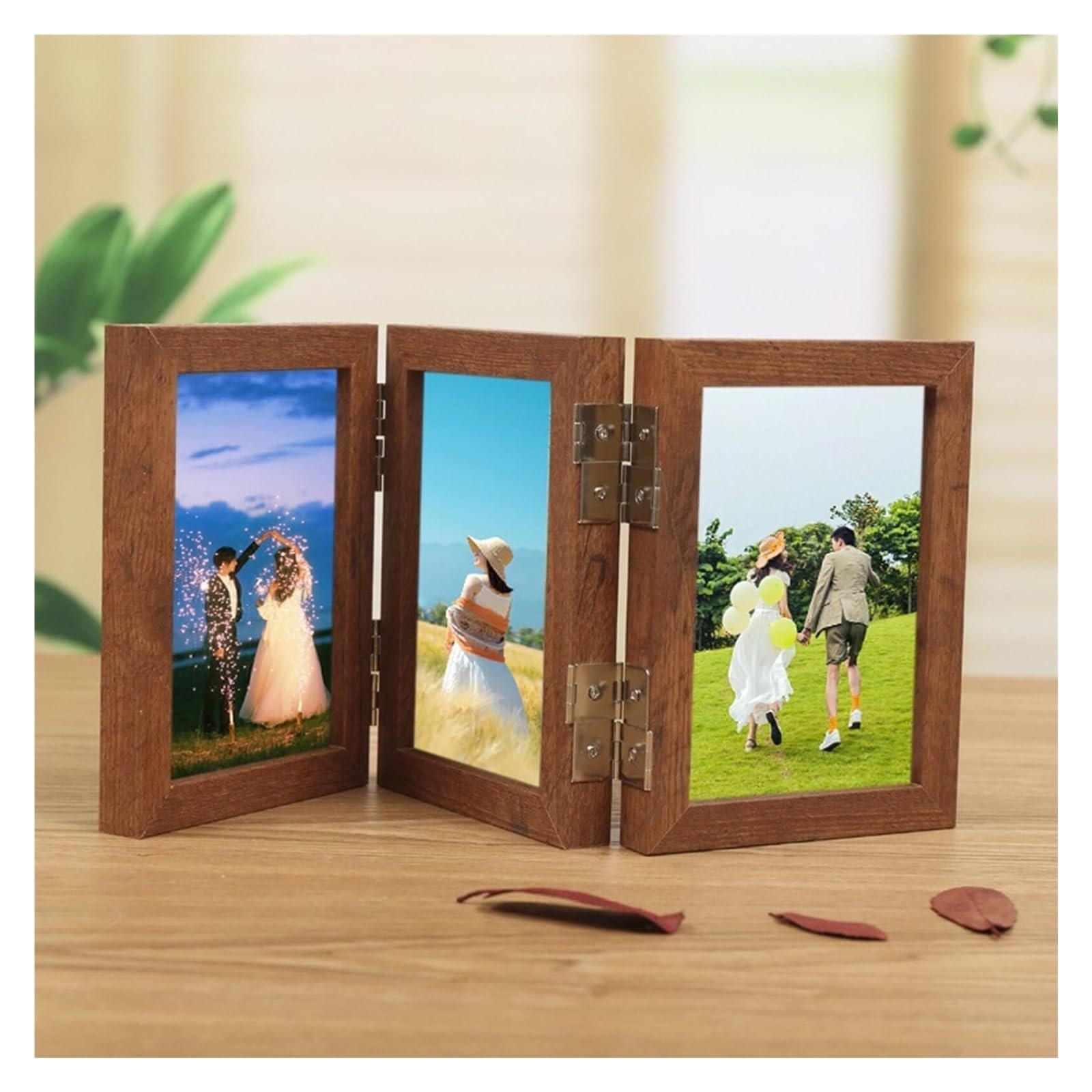 Cadre photo triptyque marron 10x15 cm pour habiller un mur de couloir avec style