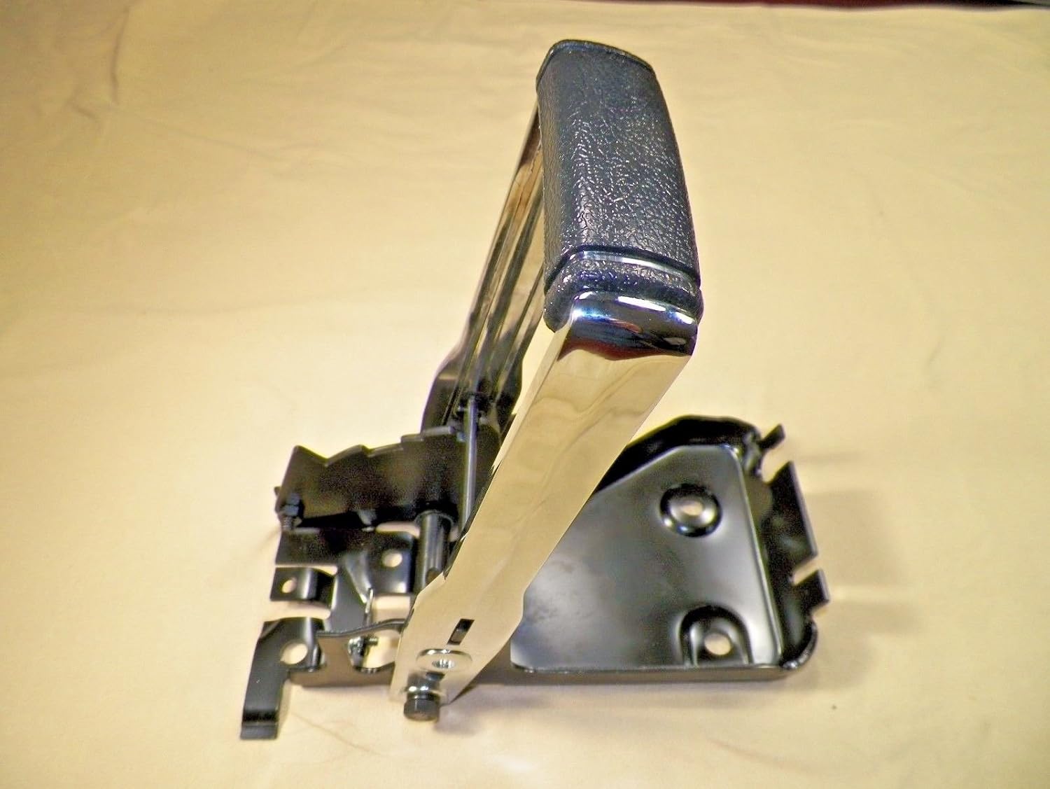 Retro-Motive Automatic Shifter Assembly Fits 68-69 Camaro #1486