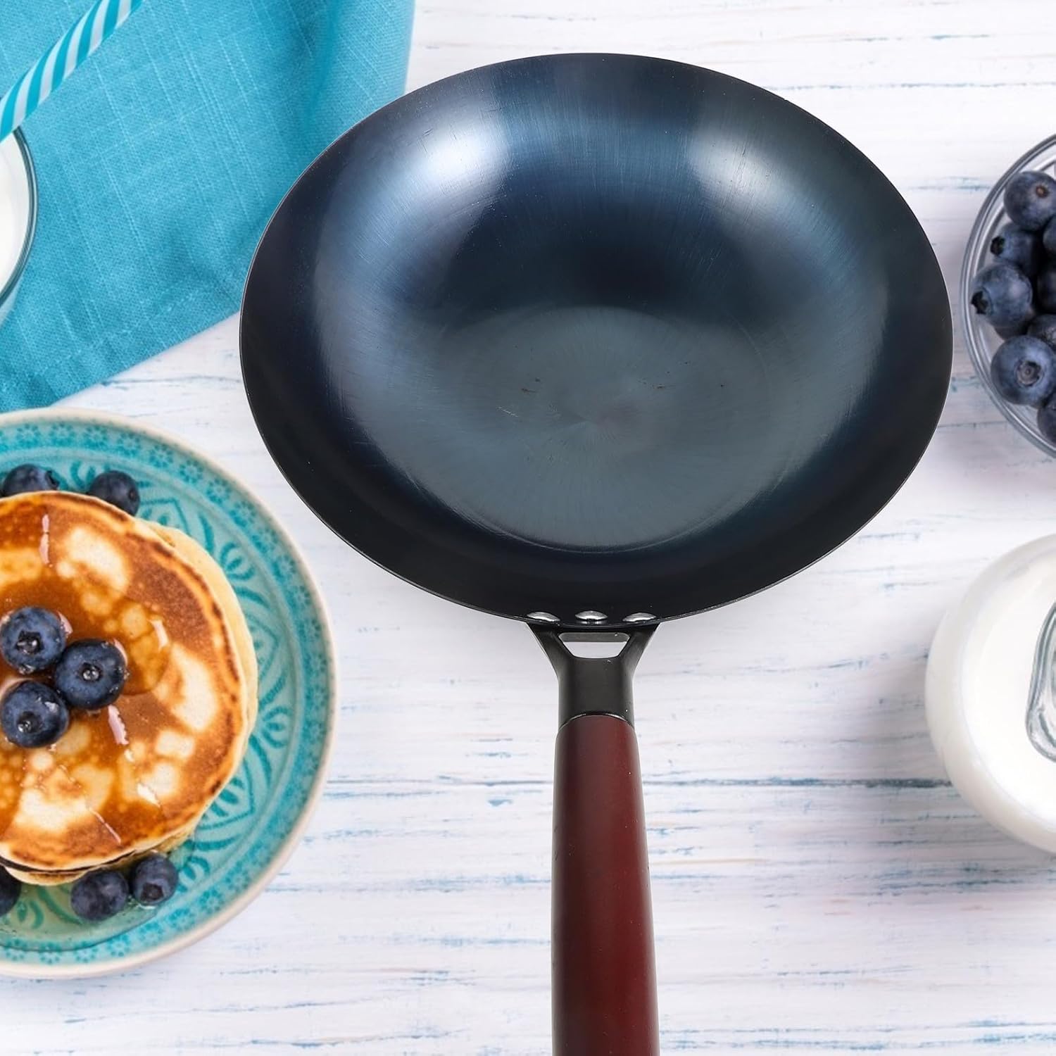 Traditional 30cm round Bottom Wok with Wood Handle, 1.5mm Thick Handmade Carbon Steel Stir-fry Pan, Non-coated Home Cooking Wok for Gas and Electric Stoves