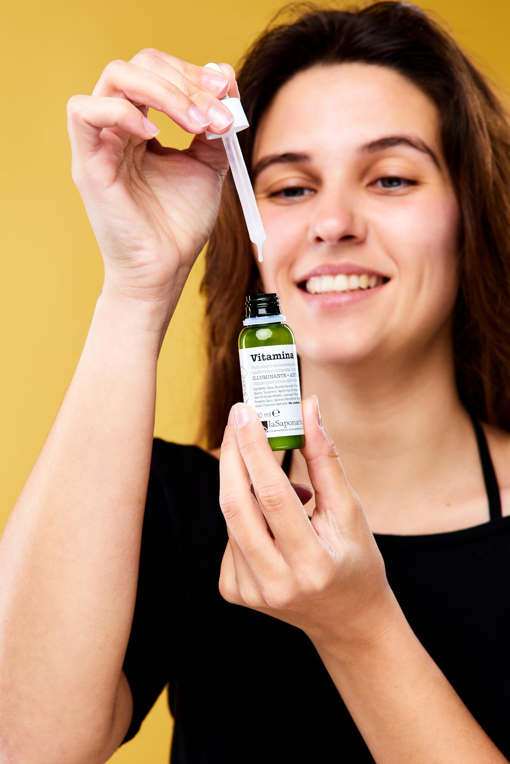 La Saponaria Vitamin C Face Serum, Brightening, Moisturiser, Antioxidant, Collagen, All Skin Types, Anti-Blemish, Dull Skin - Image 2