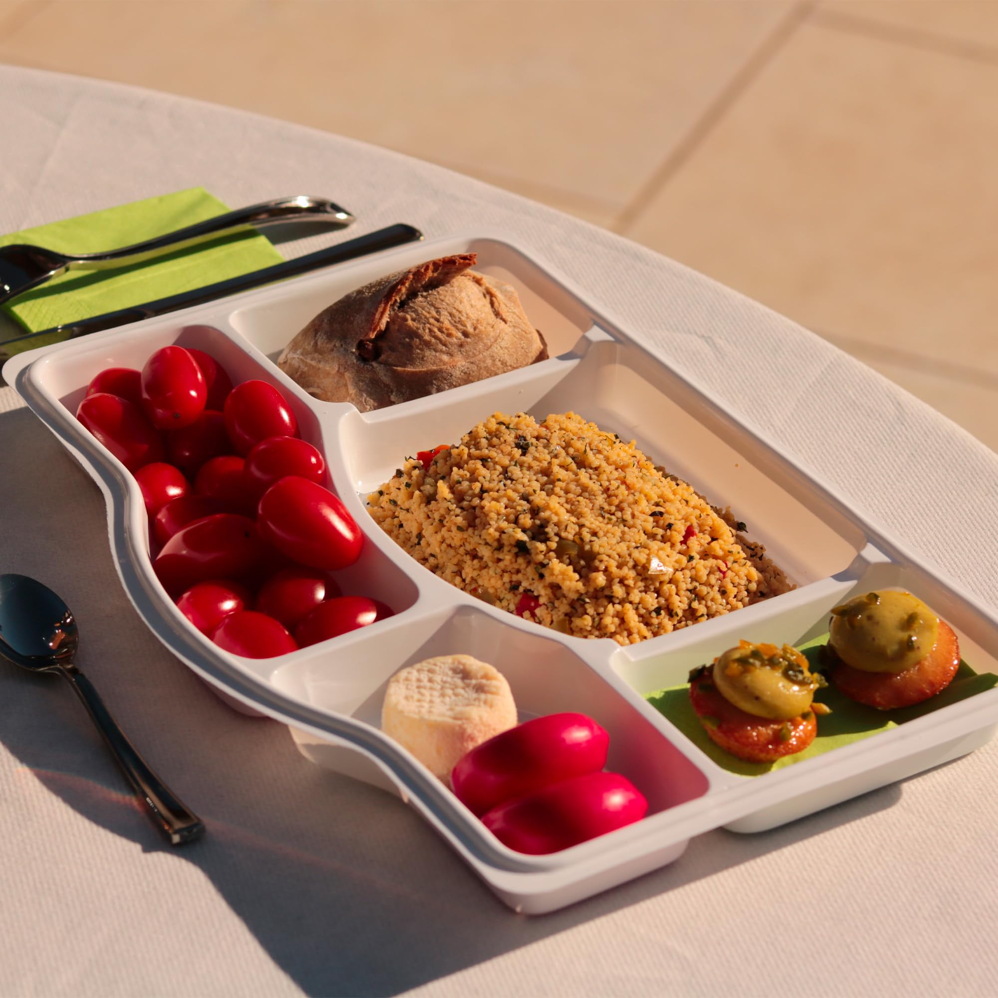 Table'Colors 200 Plateaux repas 5 compartiments - Sans Couvercle - Plateau de service - Aperitif - Traiteur - Assiette - Fabriqué en France - Réutilisables - Pour Tous Repas