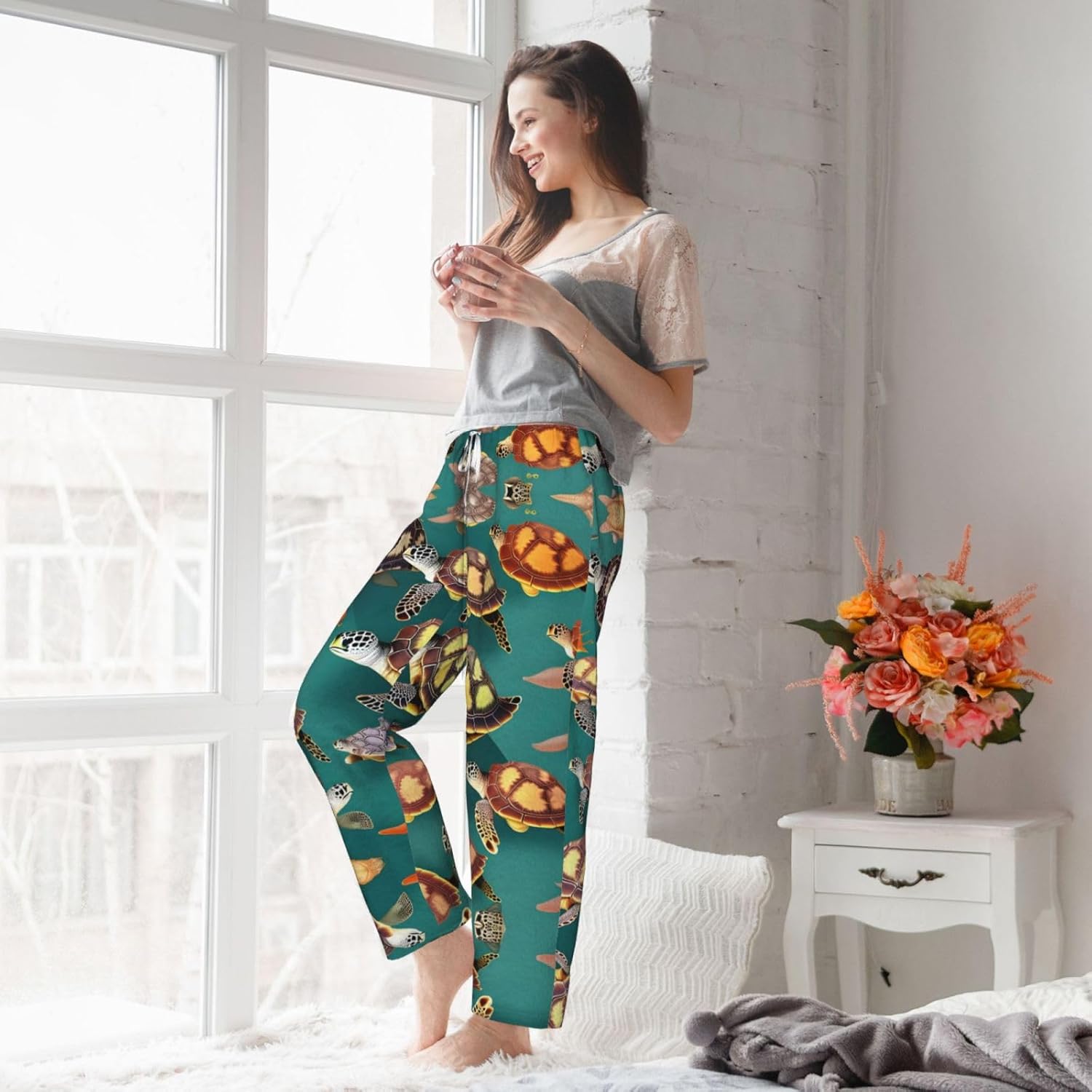 Many Animals Sea Turtles Print Cozy Christmas Pajama Pants,Flannel Pajama Bottoms,Cater To Various Body Types