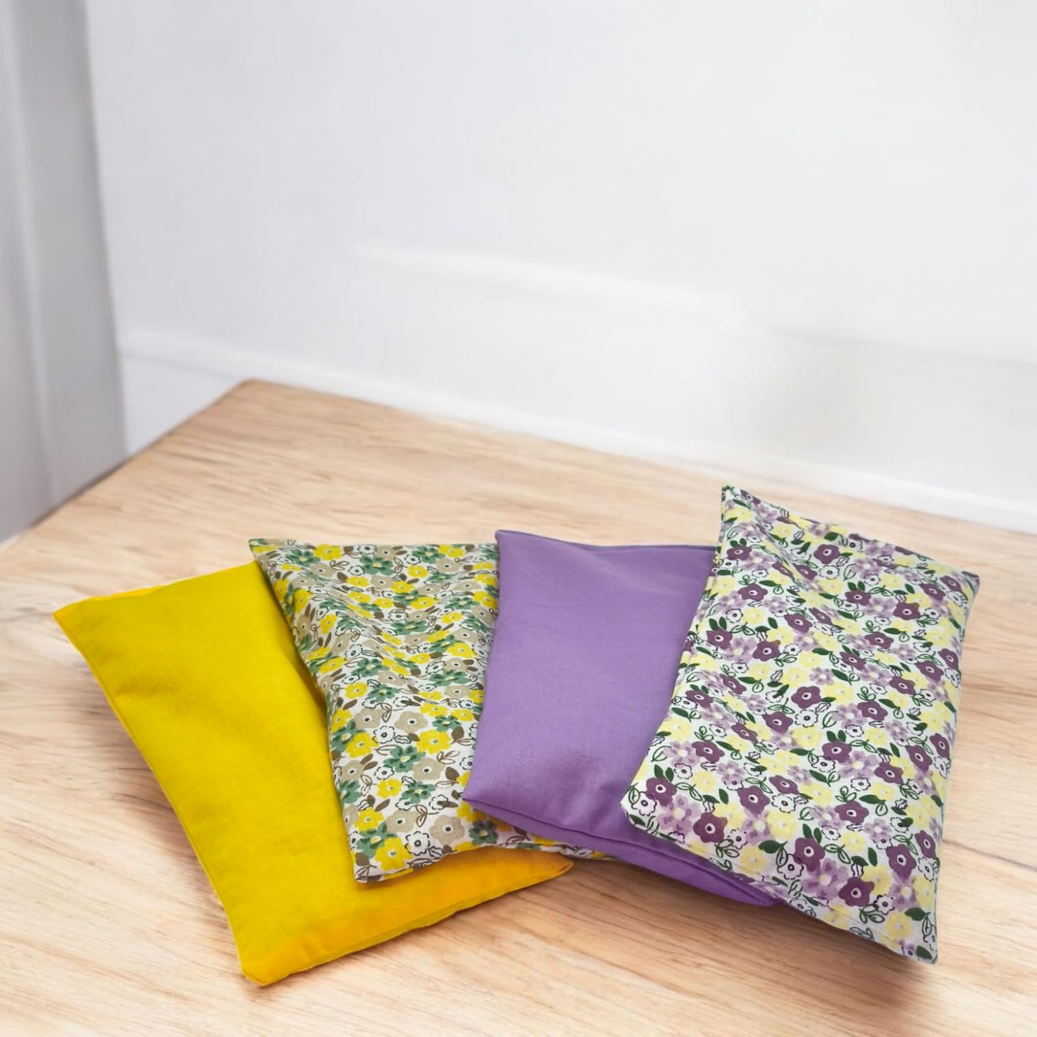 Pack 4 "lilas et jaune" - Coussins de Yoga pour les Yeux - Oreillers pour les yeux | Graines de Lavande et de riz | Yoga, méditation, relaxation, reposer des yeux - pack 4 unités - 21x11cm/unité