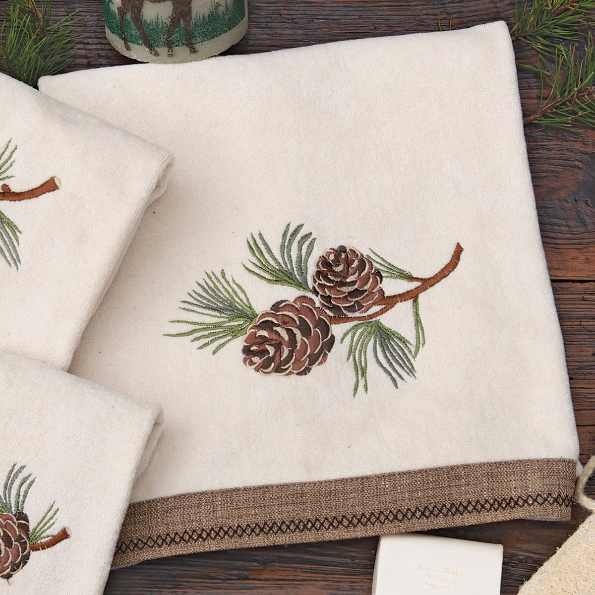 BLACK FOREST DECOR Pinecone Ridge Bath Towel, Cotton, Decorative Accent, 27" W x 52" L