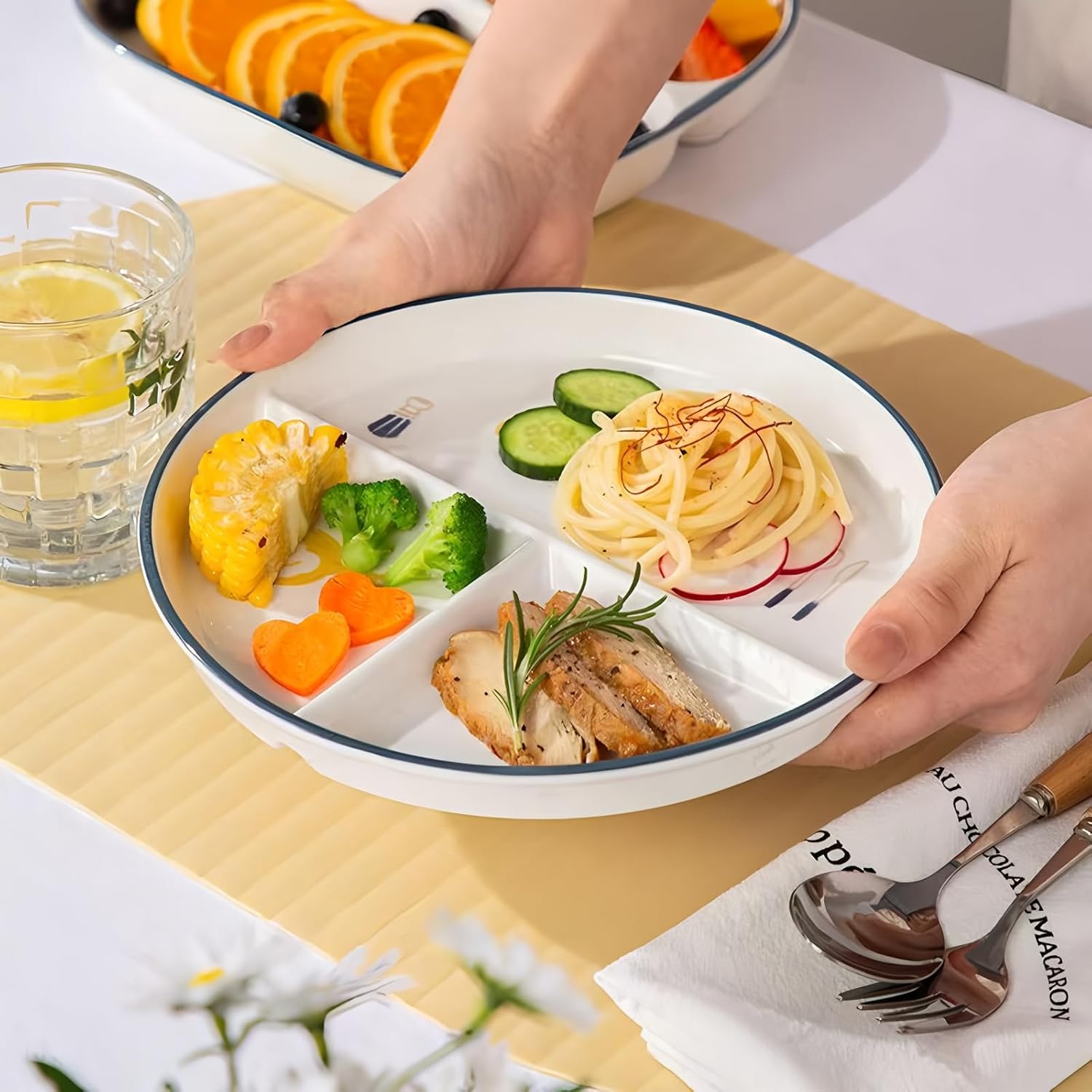 Ceramic Divided Plate, Diet Control Dinner Plate with Cute Tableware Patterns, Suitable for Pasta, Steak, Fruit, Salad and Bread, Microwave Safe