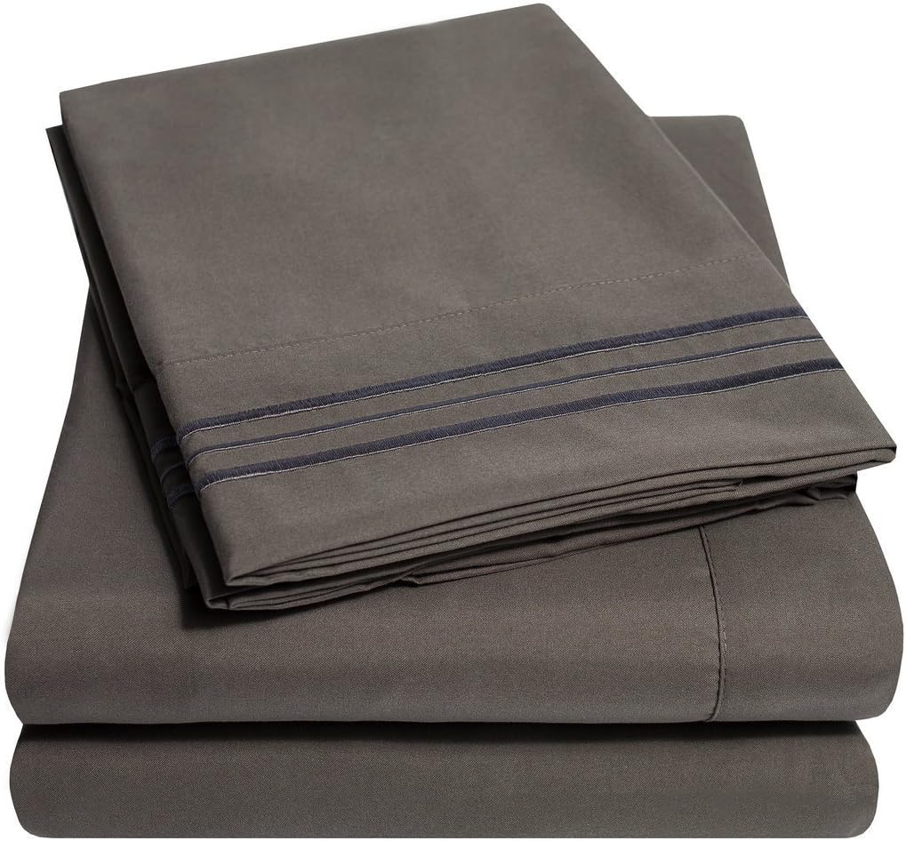 100% Egyptian Cotton - 800 Thread Count 4 Piece Sheet Set- Color Burgandy, Size Full (1 Flat Sheet, 1 Fitted Sheet and 2 Pillow Cases)