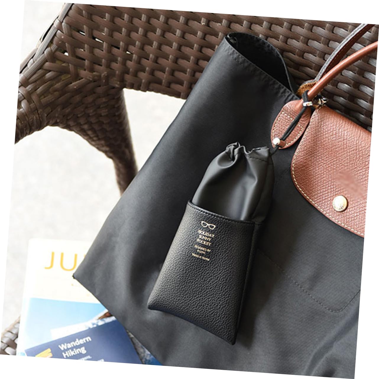 Weiche Brillenetui, Schutzhülle Brillenaufbewahrung Einfache Brillentasche Gürtel Mundtasche Brillentasche Tasche Bruchfeste Oberflächenaufbewahrungstasche (Color : Black, Size : 22 * 12cm)