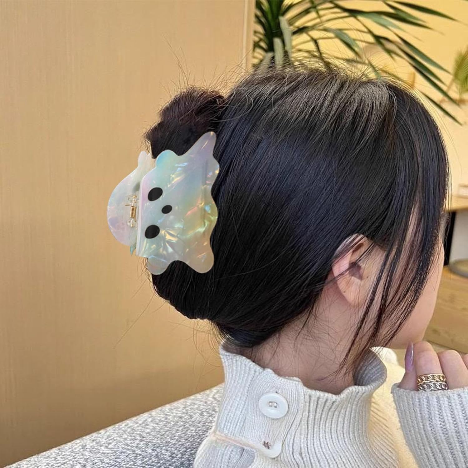 1pcs Laser Ghost Hair Clips - Halloween Cute Colorful Ghost Claw Clips Medium Size Halloween Hair Claw Clips for Thin/Thick Hair Style, Acrylic Hair Clips Accessories for Women - Image 4