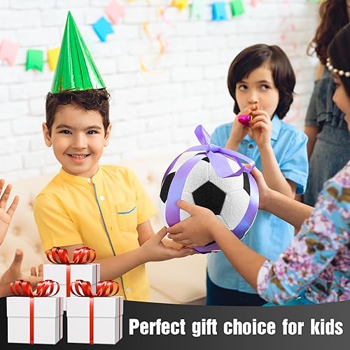 Miniatura 6 de Libima 2 pelotas de fútbol suaves de Navidad para interiores con bomba de 8 pulgadas, tamaño oficial 4, pelota de fútbol deportiva de fieltro