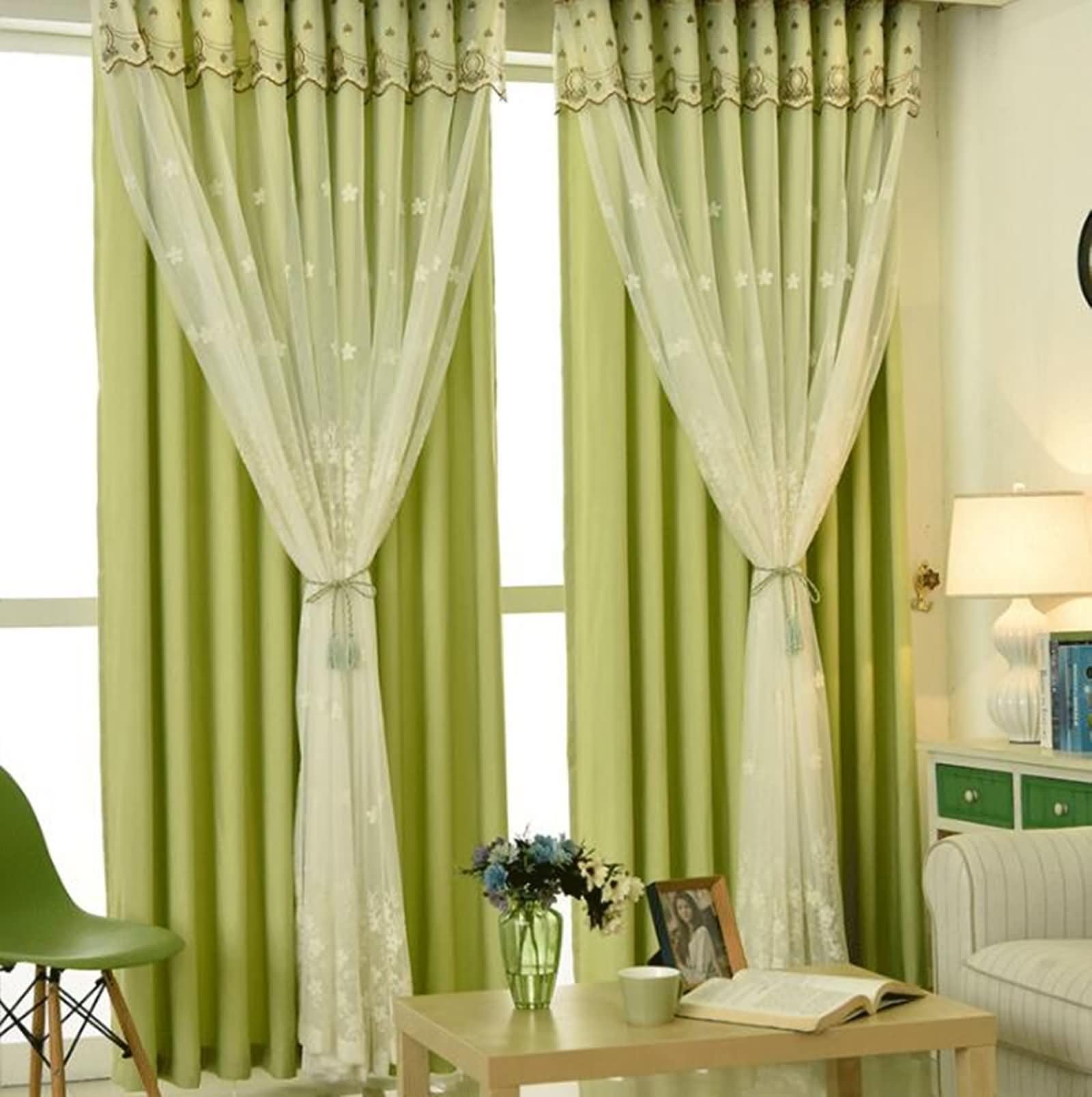 Daesar Verdunklungsvorhänge Grün, Vorhänge mit Haken Blickdicht 2er Set Nordisch Doppellagig Stickerei mit Blumen Motiv 137x229CM Schiebengardinen Kinderzimmer Schlafzimmer