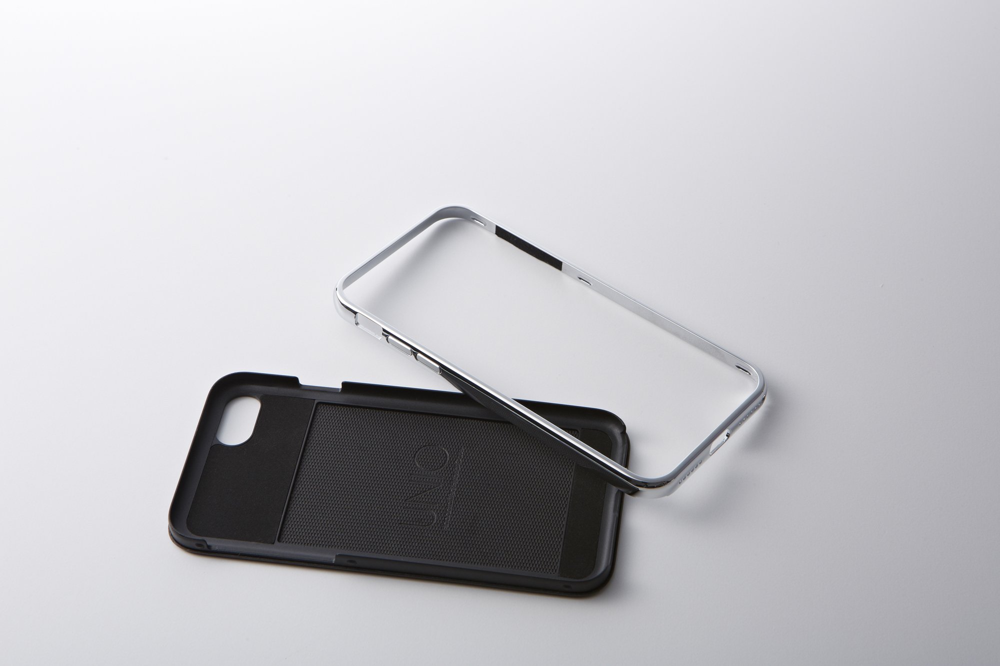 iPhone7 黒 Amazon.co.jp: Deff ディーフ HYBRID Case UNIO Kevlar iPhone 7