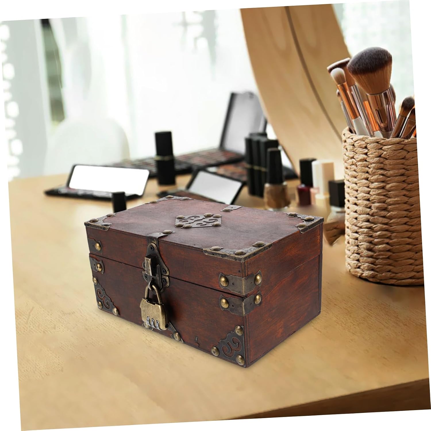 ORFOFE Vintage European Style Jewelry Storage Chest Lockable Organizer with Padlock Compact Ideal for Desktop Mini Treasure Organizer Box