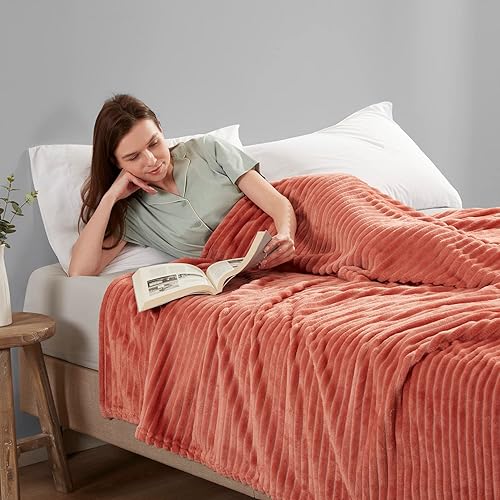 Miniatura 6 de Nestl - Manta de felpa cortada, tamaño Queen, ligera, súper suave, esponjosa, de lujo, lavable a máquina, 90x90 pulgadas, color rosa niebla