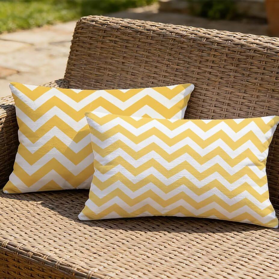 Coussin extérieur imperméable 50x70 jaune résistant aux UV pour mobilier de terrasse