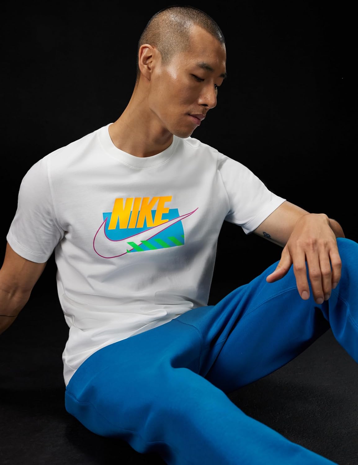 Nike Mens Sportswear Club T-Shirt (Futura) - Image 2