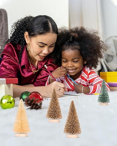 Miniatura 7 de DDHS 24 mini árboles de Navidad artificiales, cepillo mejorado para botellas de 4 colores, árbol de Navidad con base de madera, sisal esmerilado