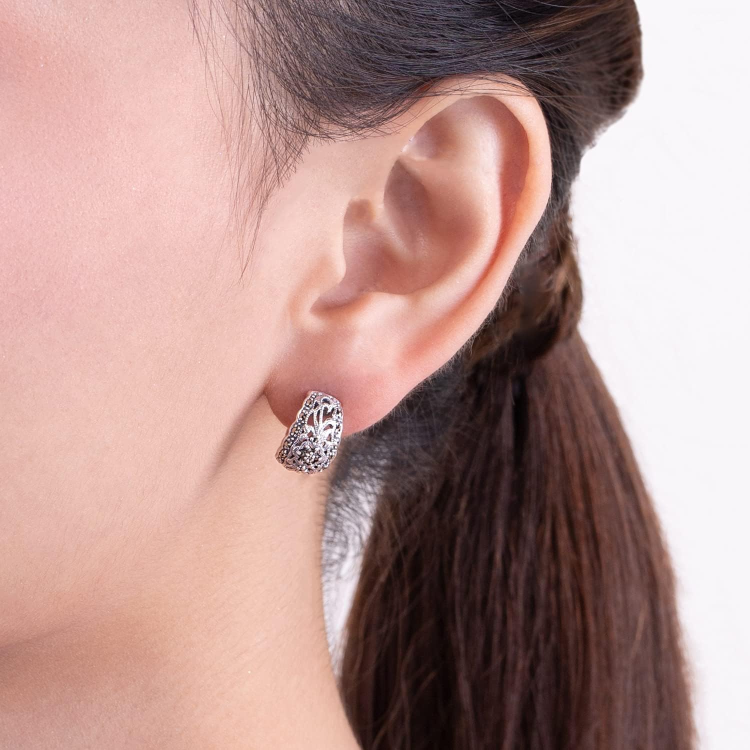 Gemondo 925 Sterling Silver Marcasite Stud Earrings