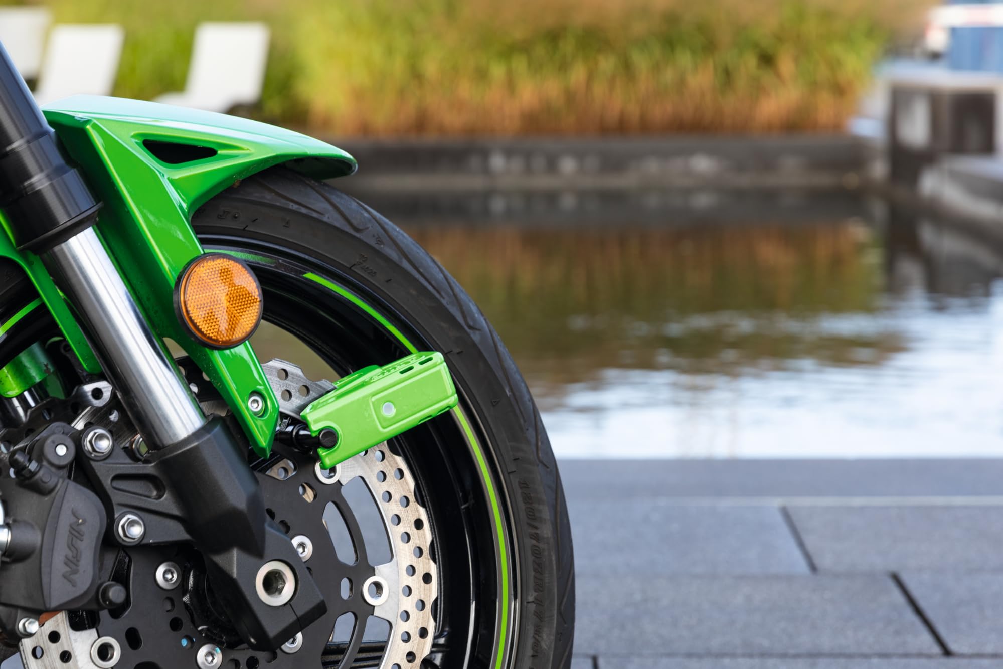ABUS Granit Detecto XPlus 8077 2.0 SRA Bremsscheibenschloss für Motorrad mit Alarm und intelligenter Voralarm – aus gehärtetem Stahl – zum Schutz von hochwertigen Motorrädern – Gelb