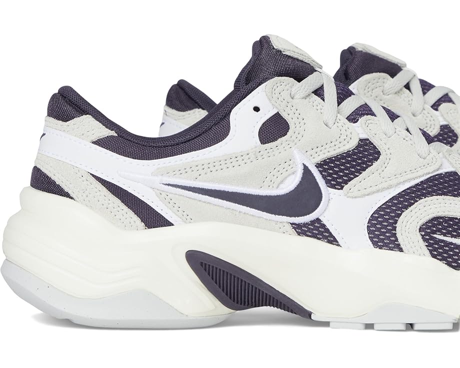 Nike AL8 - Right View