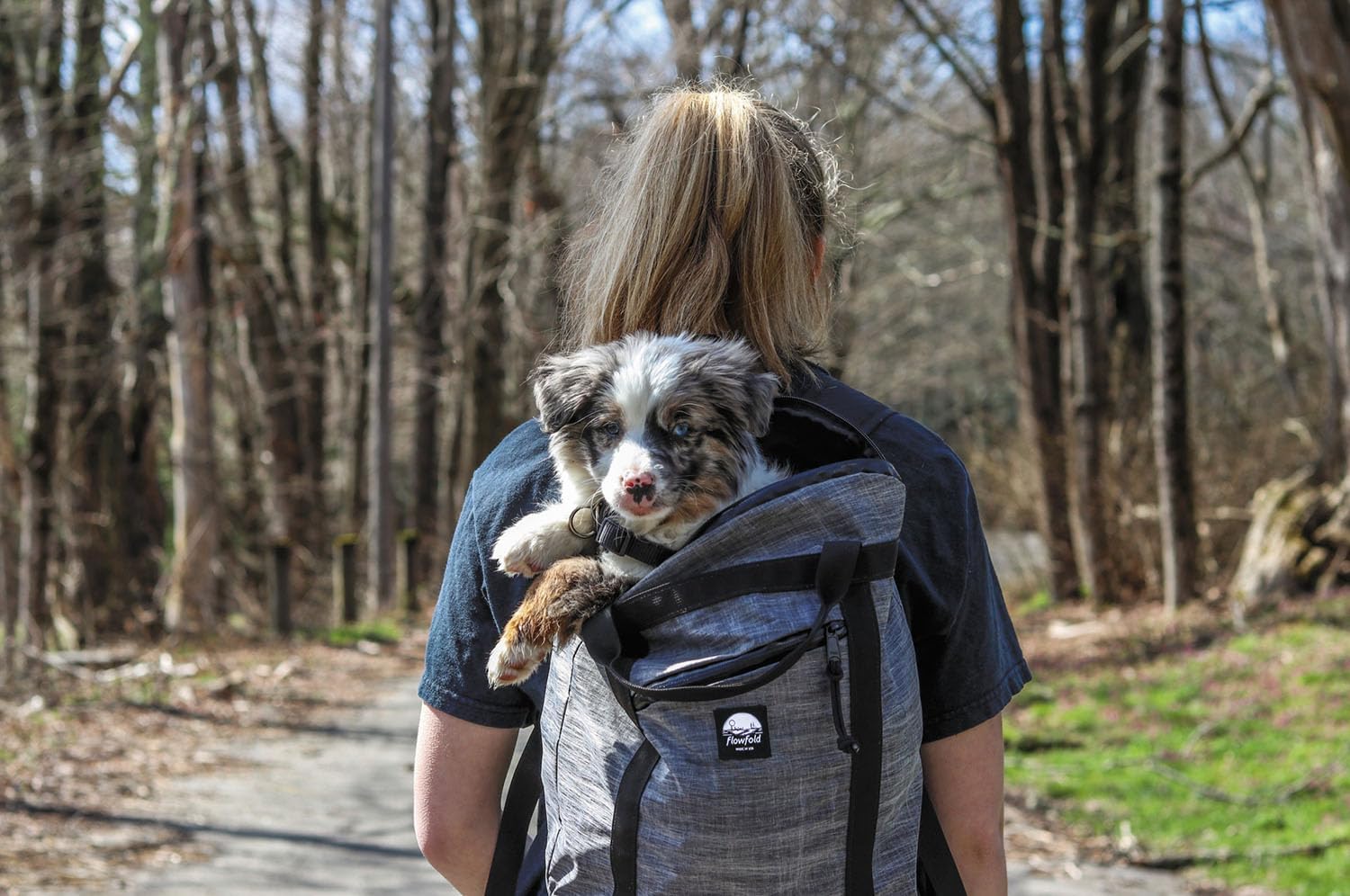 Flowfold Denizen 14L Minimalist Commuter Backpack - Ultralight Tote Backpack, Water-Resistant, Made in USA Laptop Backpack (Heather Grey)