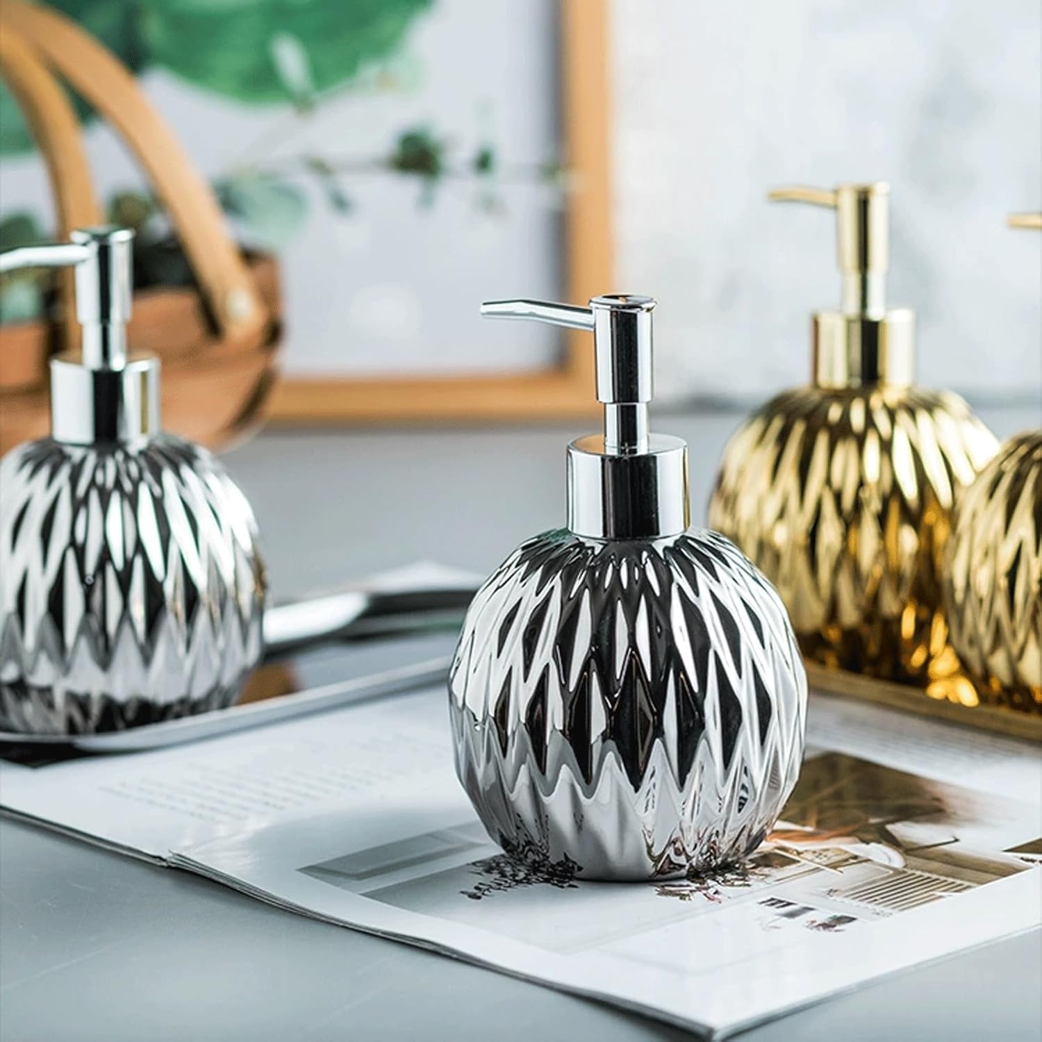 Refillable Soap Dispenser Ceramic Pattern Round Hand Soap Dispenser 14oz Lotion Dispenser with Pump Refillable Liquid Soap Dispenser for Bathroom Body Wash Dispenser