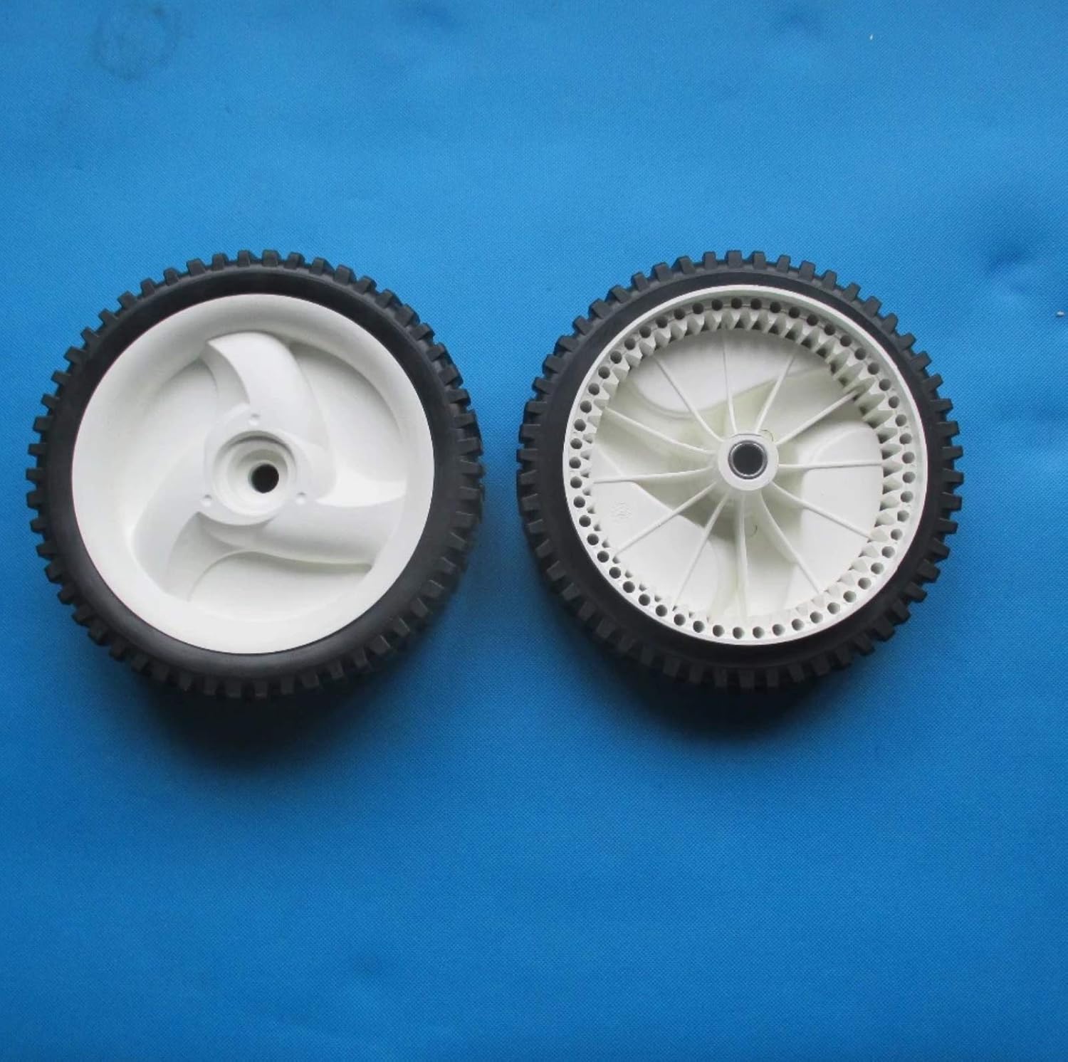 Mintu Set of 2 Lawn Mower Front Wheel Tire Replacement for Craftsman Model 247.374400 917.378891 247.37683 917.377292 917.376240 917.376741 247.762660 917.370680 917.370640 917.377150 917.376551