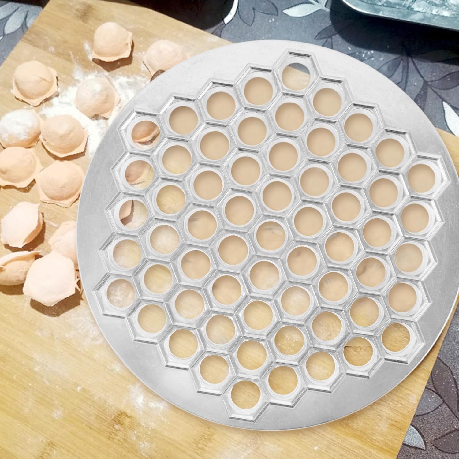 Russian Maker Dumpling Aluminum Alloy 61 Holes Easy to Clean Versatile Dumpling Tool