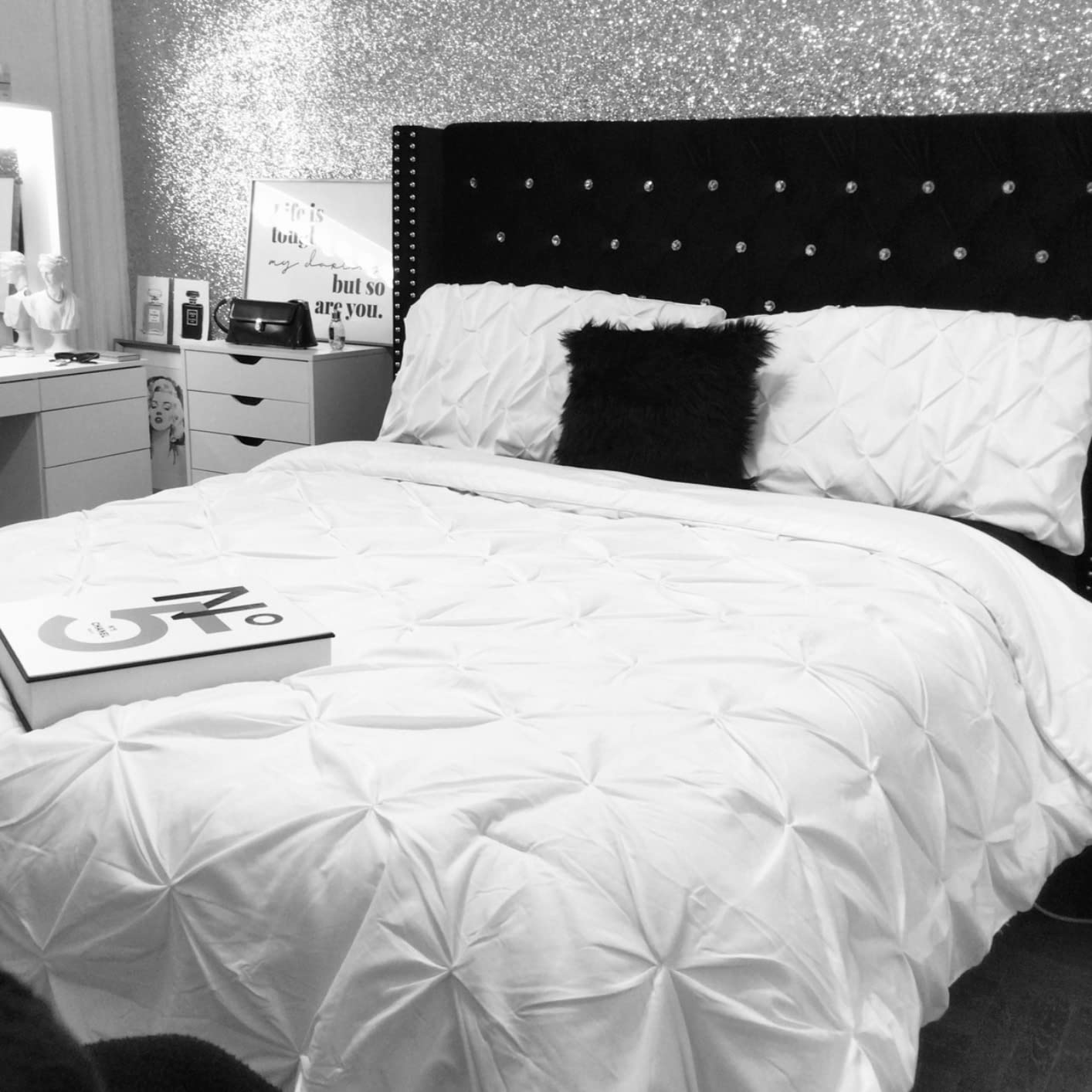 14/mo Finance Meridian Furniture Aiden Collection Modern