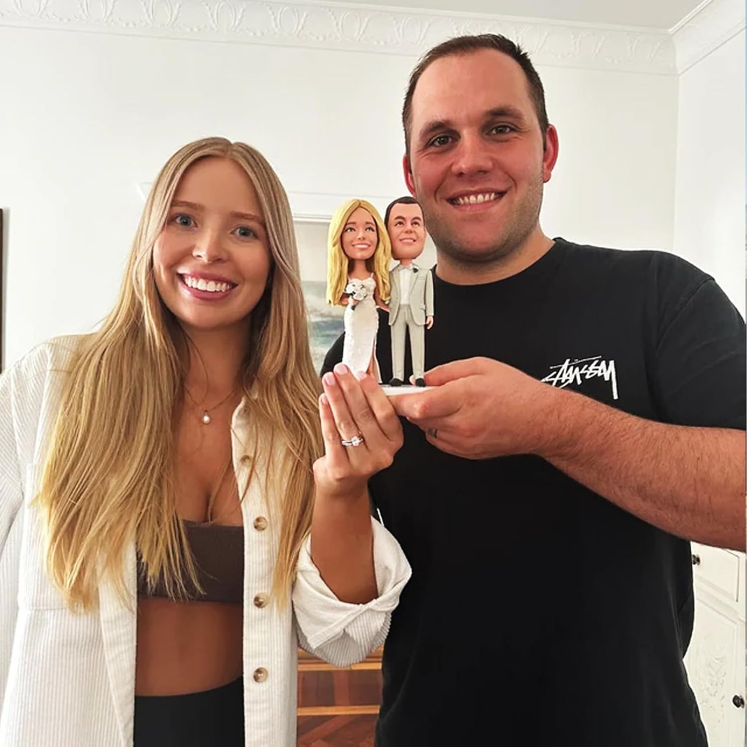 Custom Bobblehead, Couple Gift, Full Body Customization Handmade Based on Pictures, Couple Personalized Customized Shaking Head Doll, Unique Gift for Dad, Mom, Friends