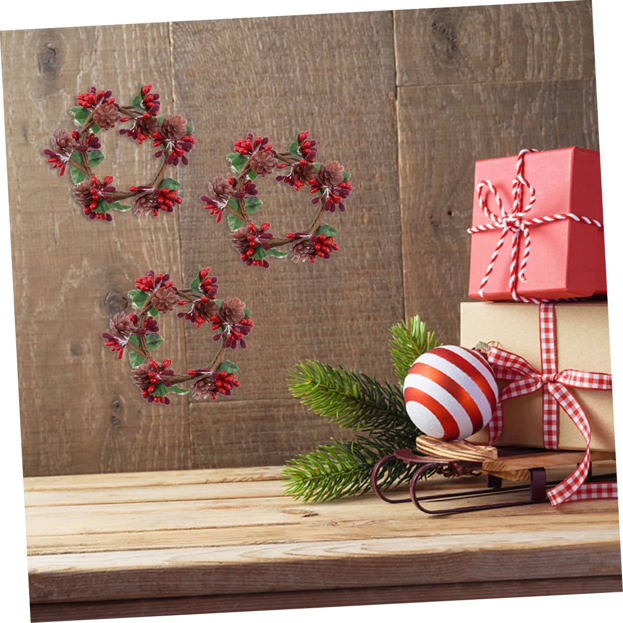 Cabilock 5 Sätze Kranz Weihnachten Rahmen Ornamente Weihnachten Beeren Tannenzapfen Künstliche Girlande Dekorationen Frohe Banner Berry Kerze Ringe 2 Stück * 5