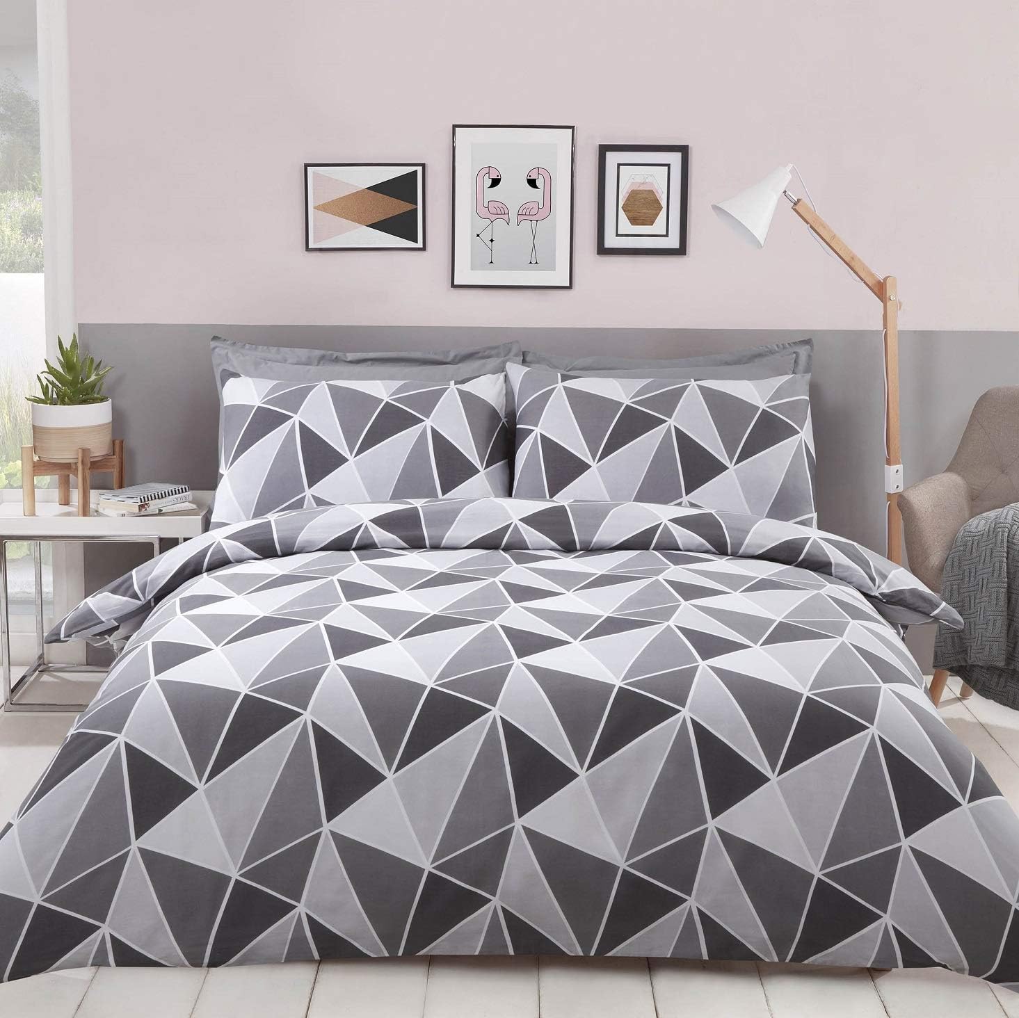 Rapport Home Unisex Grey Single Duvet Cover Set - Geometric Triangles Bedding For & Teens - Reversible Polycotton Quilt Cover With Pillowcase (135X200cm)