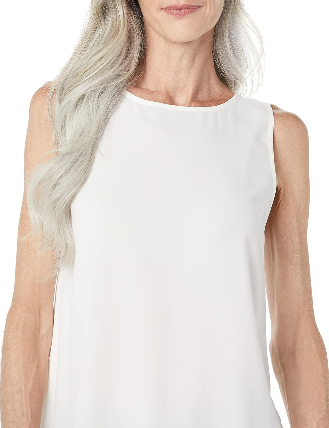 Amazon Essentials Women's Regular-Fit Sleeveless Layering Tank Top Crew Neck - Image 5