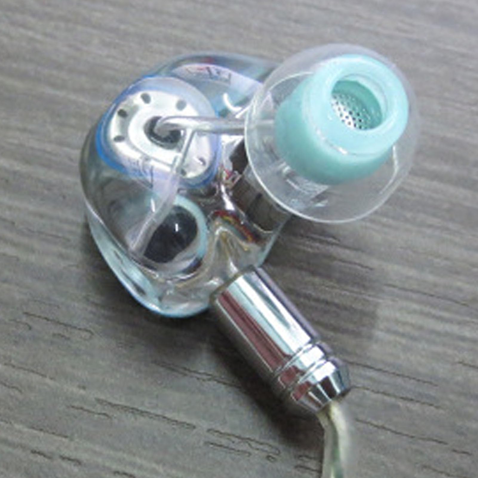 lyrlody Punte per Cuffie Intrauricolari Punta di Ricambio per Auricolari in Silicone 3 Paia S M L Foro Interno da 4 Mm Isolamento Acustico Vestibilità Ergonomica per BeatsX e Auricolari (Lago Blu)