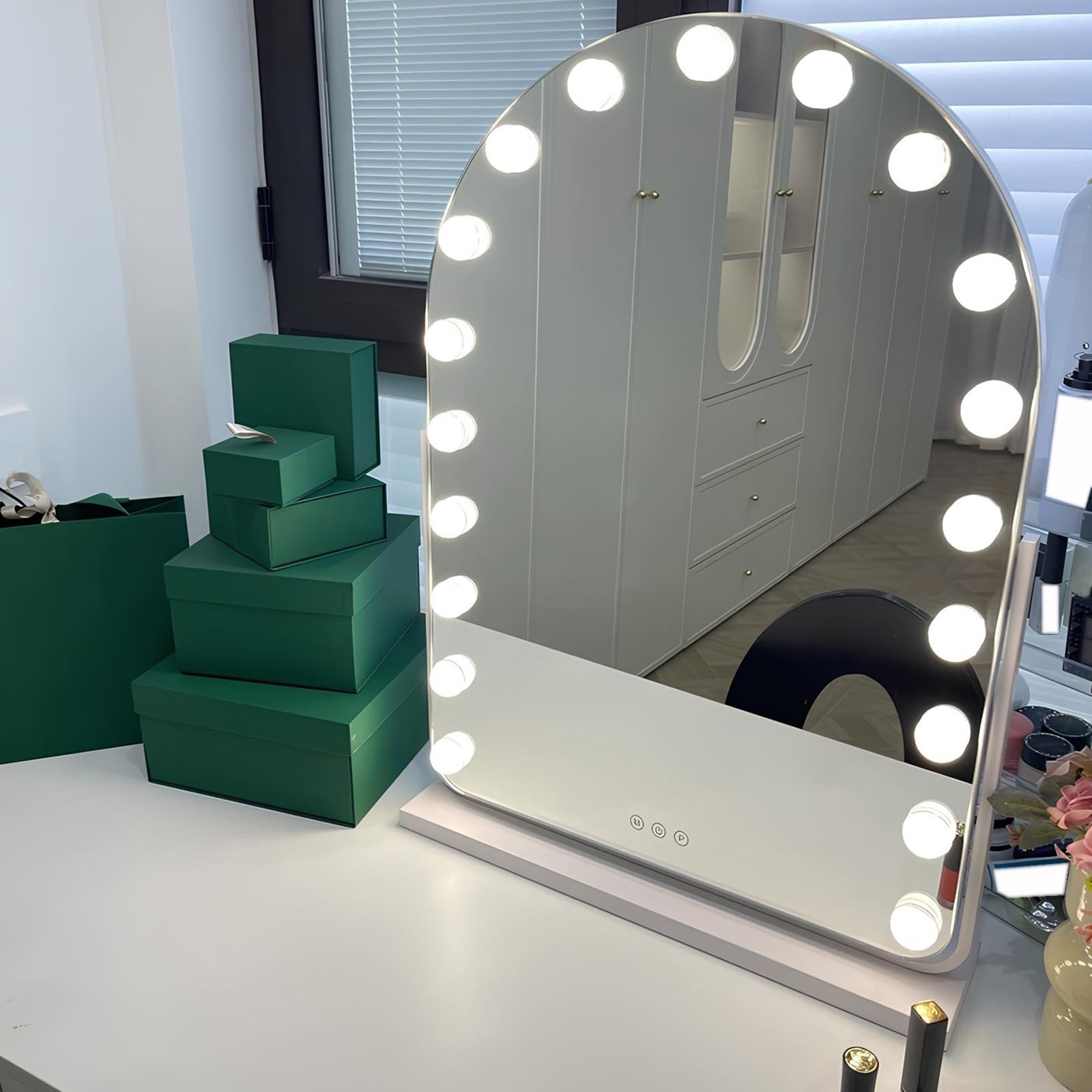 Specchio Da Trucco Illuminato Da Tavolo, Grandi Specchi Illuminati Per Scrivania Con Lampadine E 3 Modalità Di Illuminazione, Per Camera Da Letto E Spogliatoio(Argento,50*70cm/19.69*27.56in)