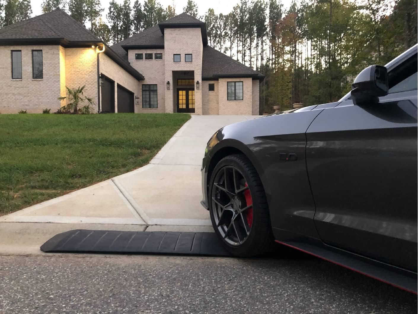 Amazon.com: 3-Piece Expandable Rubber Curb Ramps for Driveway ...