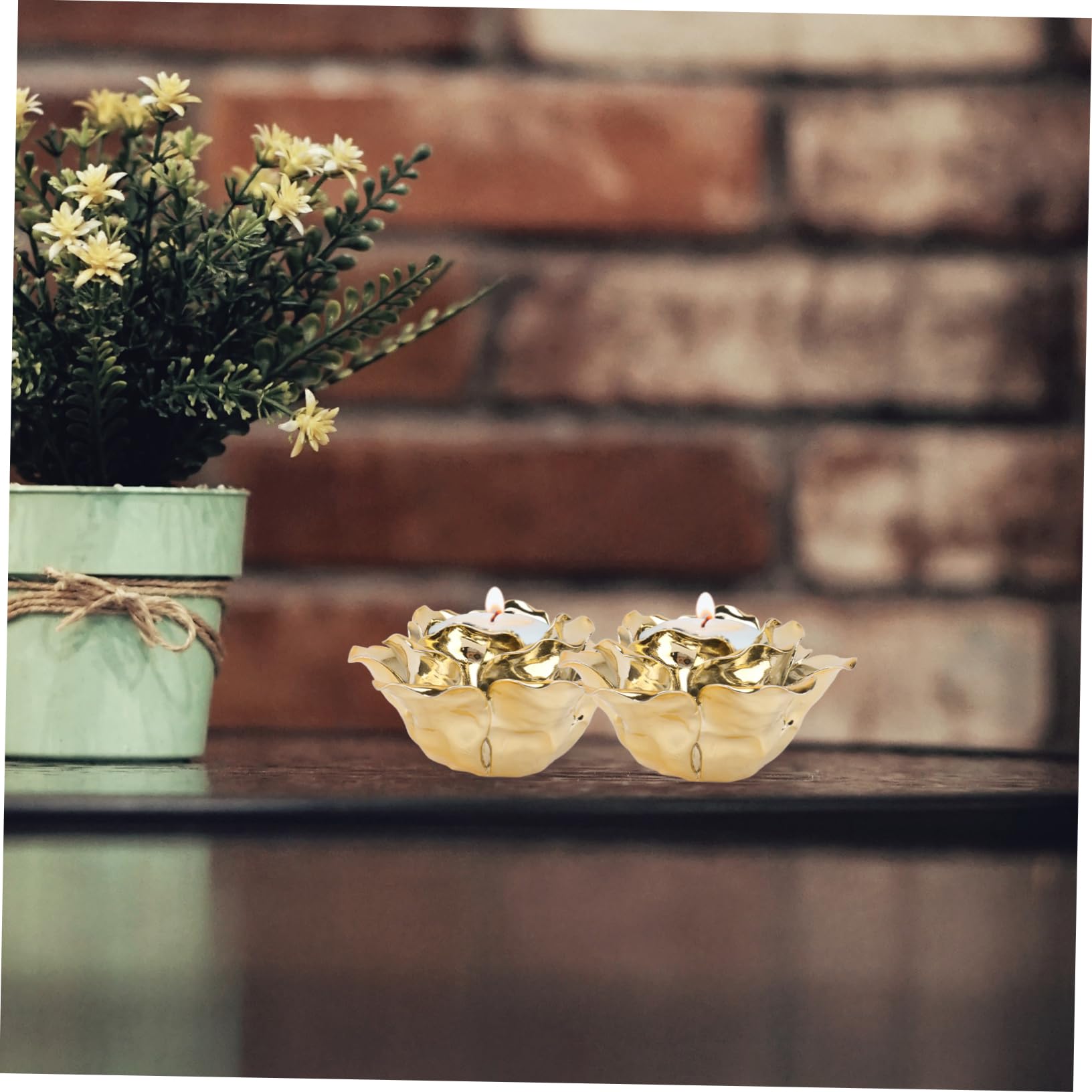 2 Stück Kerzenhalter in Blumenform aus Eisen, Gold für Tischdeko