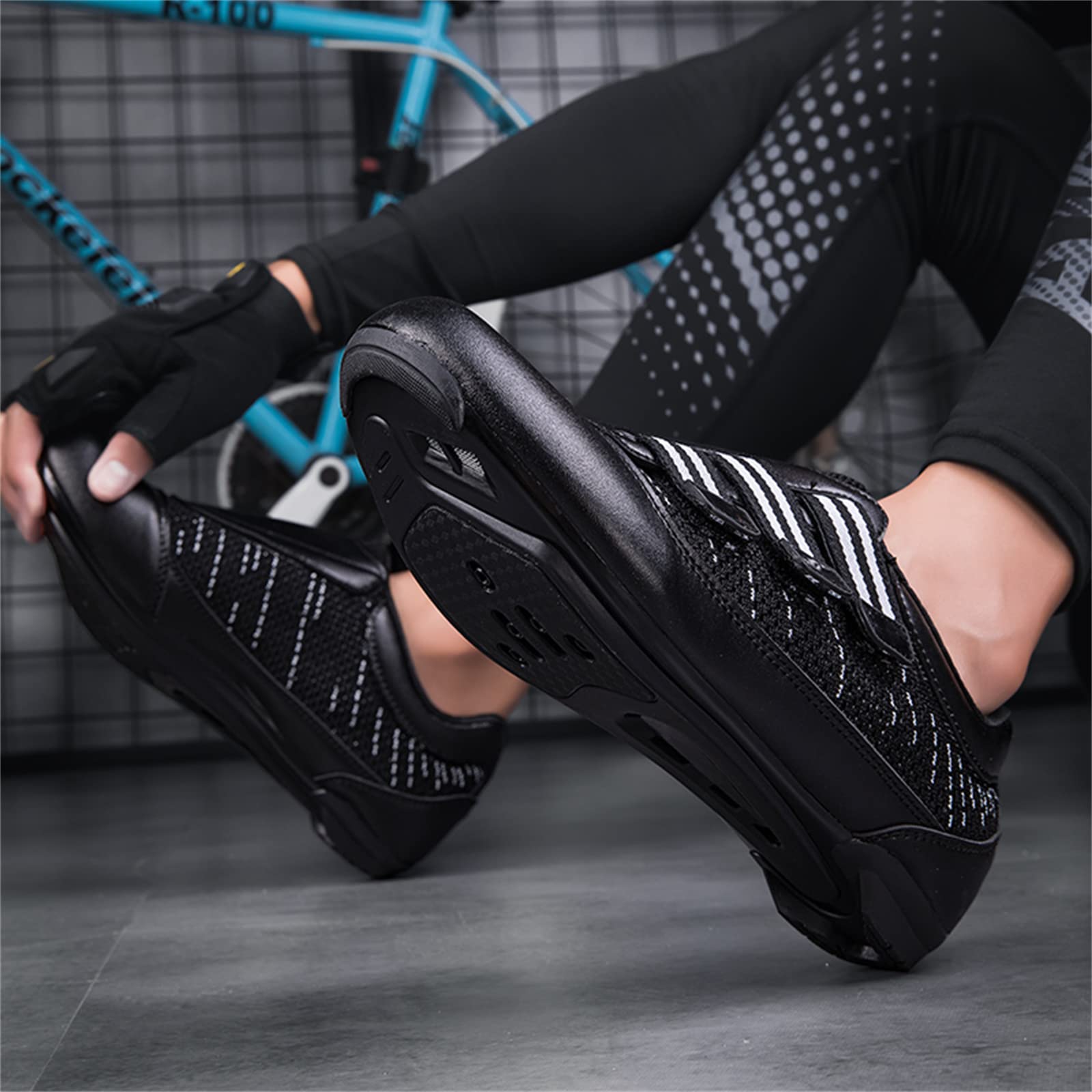 Buty do jazdy na rowerze szosowym Męskie lekkie buty na rower na świeżym powietrzu kompatybilne z oddychającymi knagami Peloton Delta