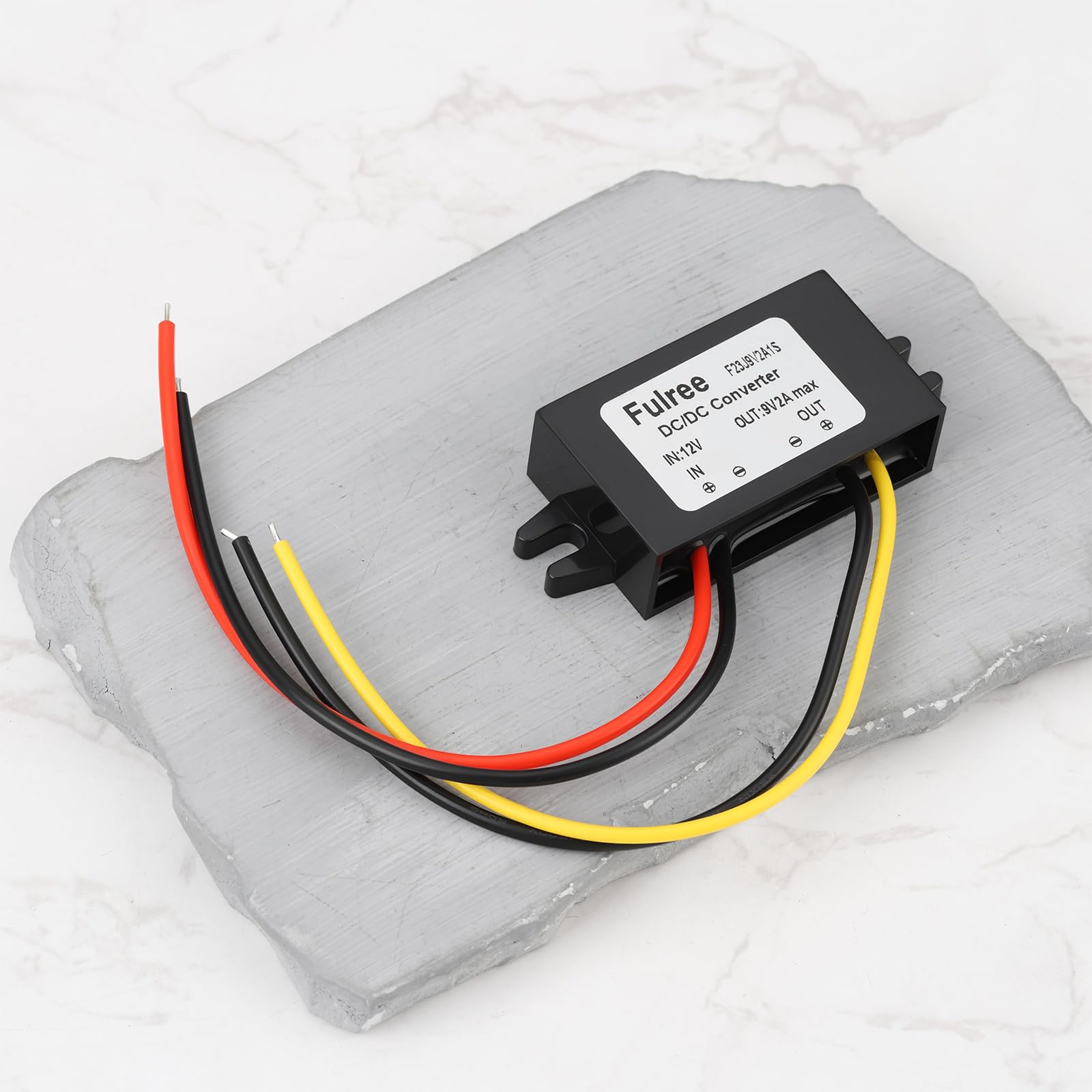 Konwerter Buck 12 V DC na 9 V DC 2 A 18 W kompatybilny z samochodami, łodziami, systemami solarnymi