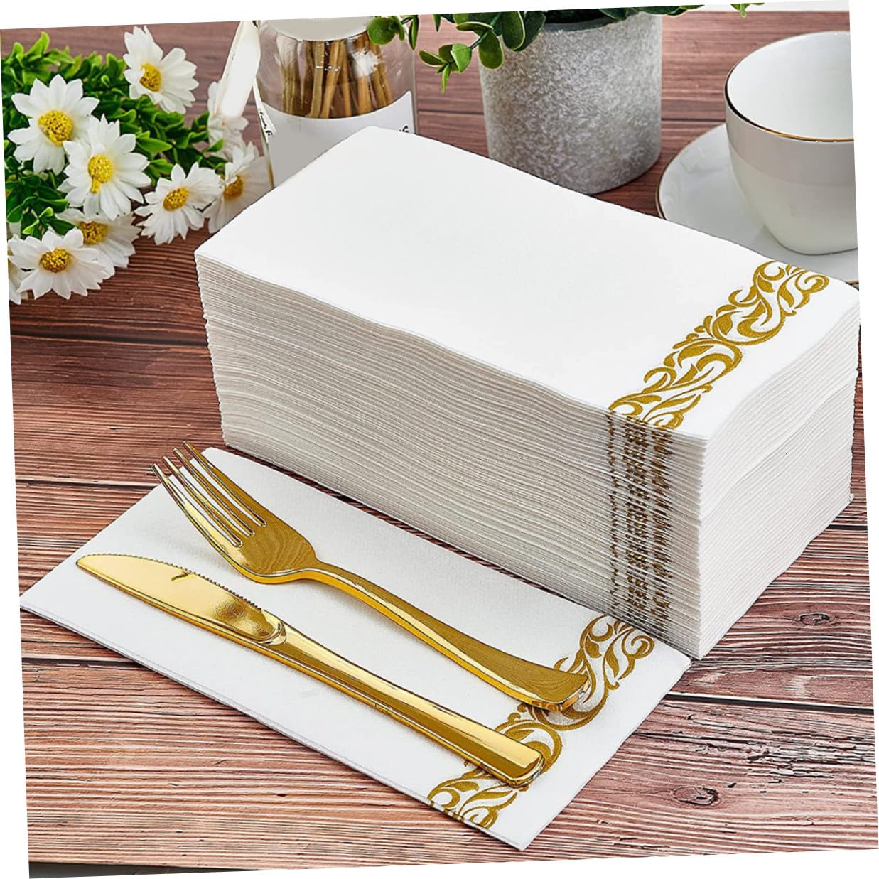 Einweg Tischservietten mit Staubfreier Funktion 40x30cm aus Papier 100 Stück Goldfarbene Luxuriöse Weiche Cocktailservietten für Party und Geburtstag
