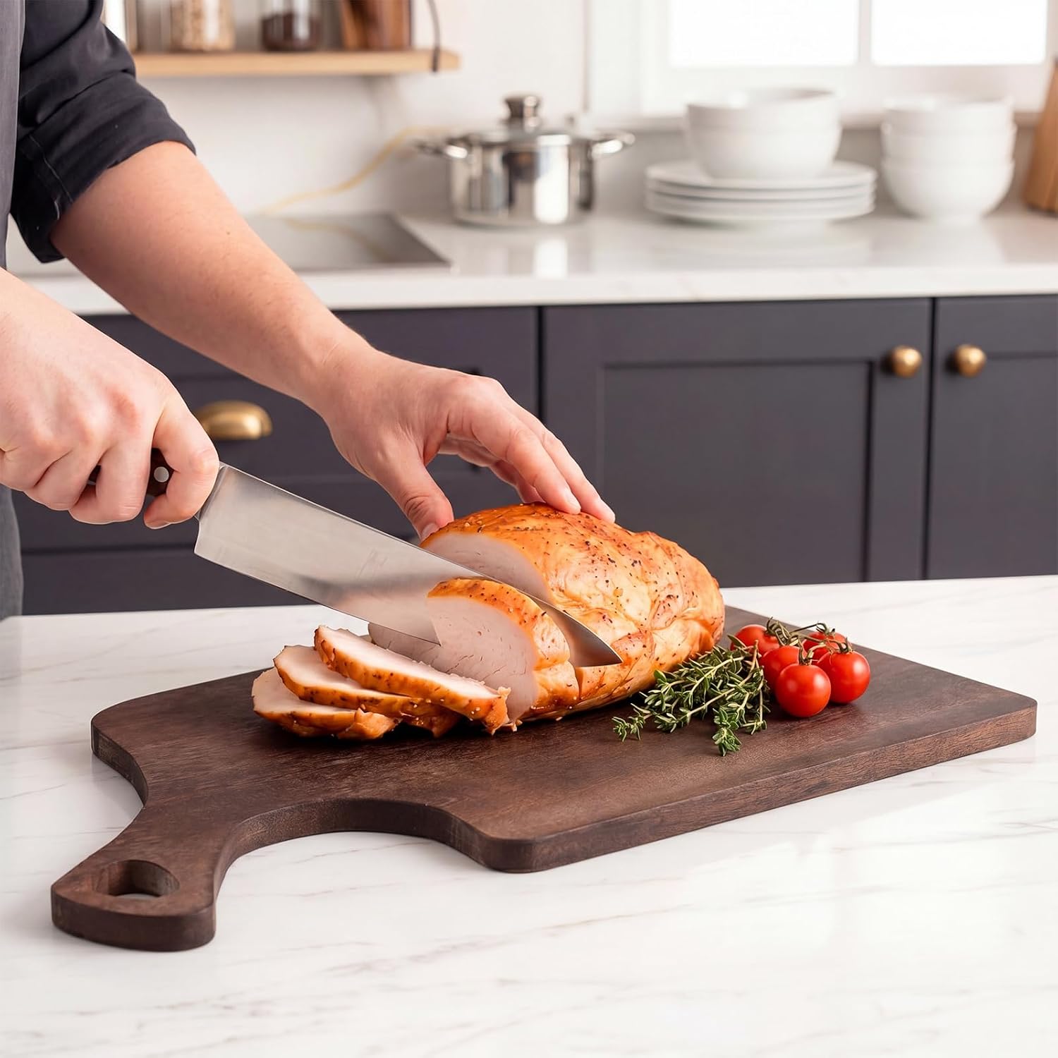 Sawysine Irregular Acacia Wood Cutting Board with Grip Handle 16 x 15 Inch