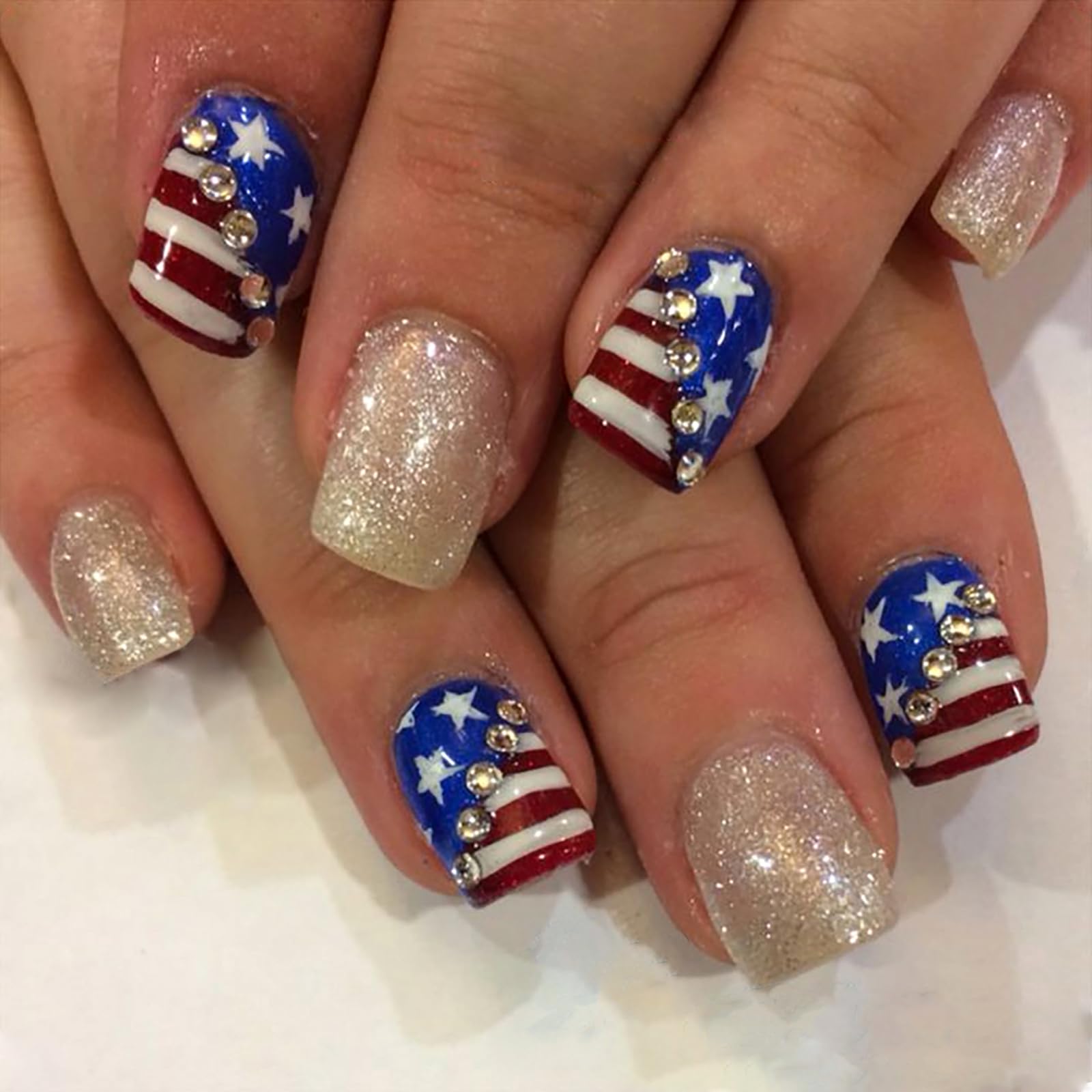 KTAABTR Special Independence Day Nails Press on Nails Short Square Fake Nails with Glue Glitter Glossy Acrylic Nails Design Red Blue White Stripes