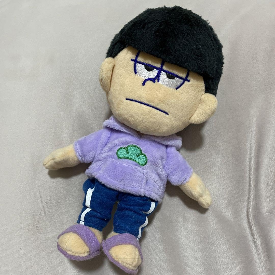 Amazon.co.jp: おそ松さん 一松 ぬいぐるみ : おもちゃ