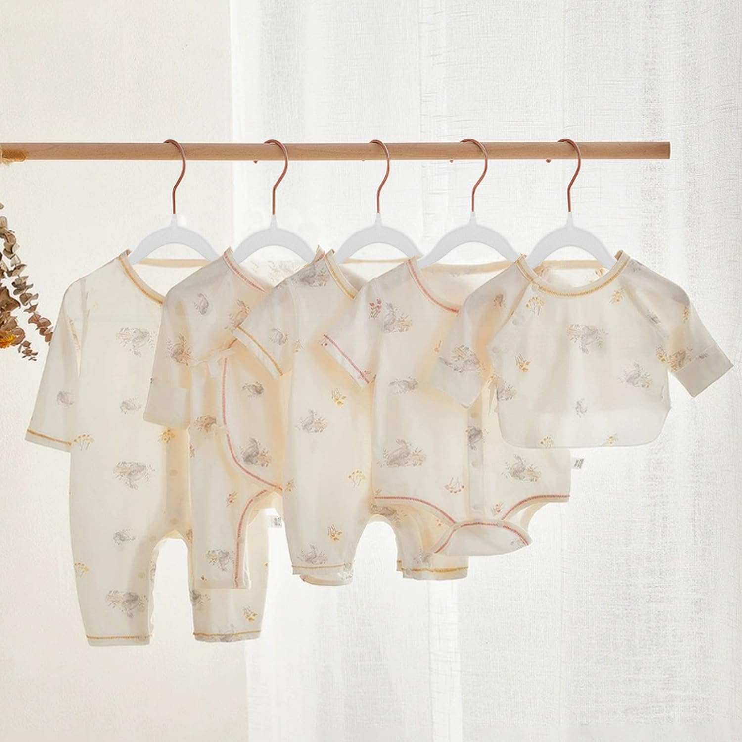 Cintres Velours pour Enfants 16 Pièces, 28cm, Cintres Antidérapants pour Bébés et Enfants en Bas Âge, Blanc Or Rose