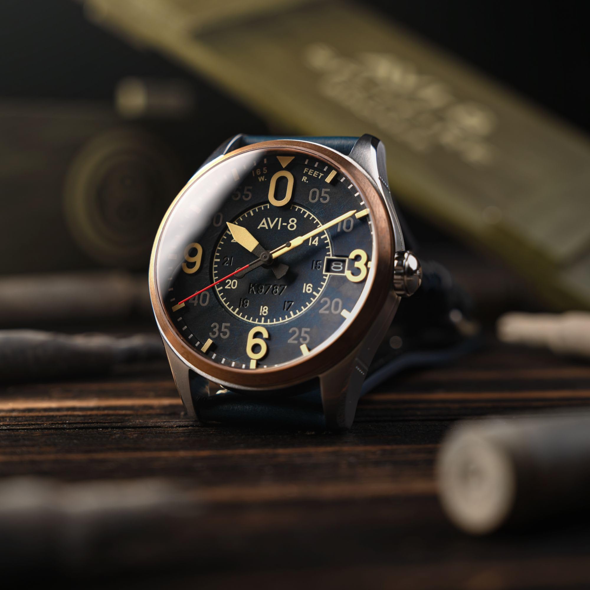AVI-8 Herren 42mm Spitfire Smith Automatik Uhr mit Lederarmband AV-4090