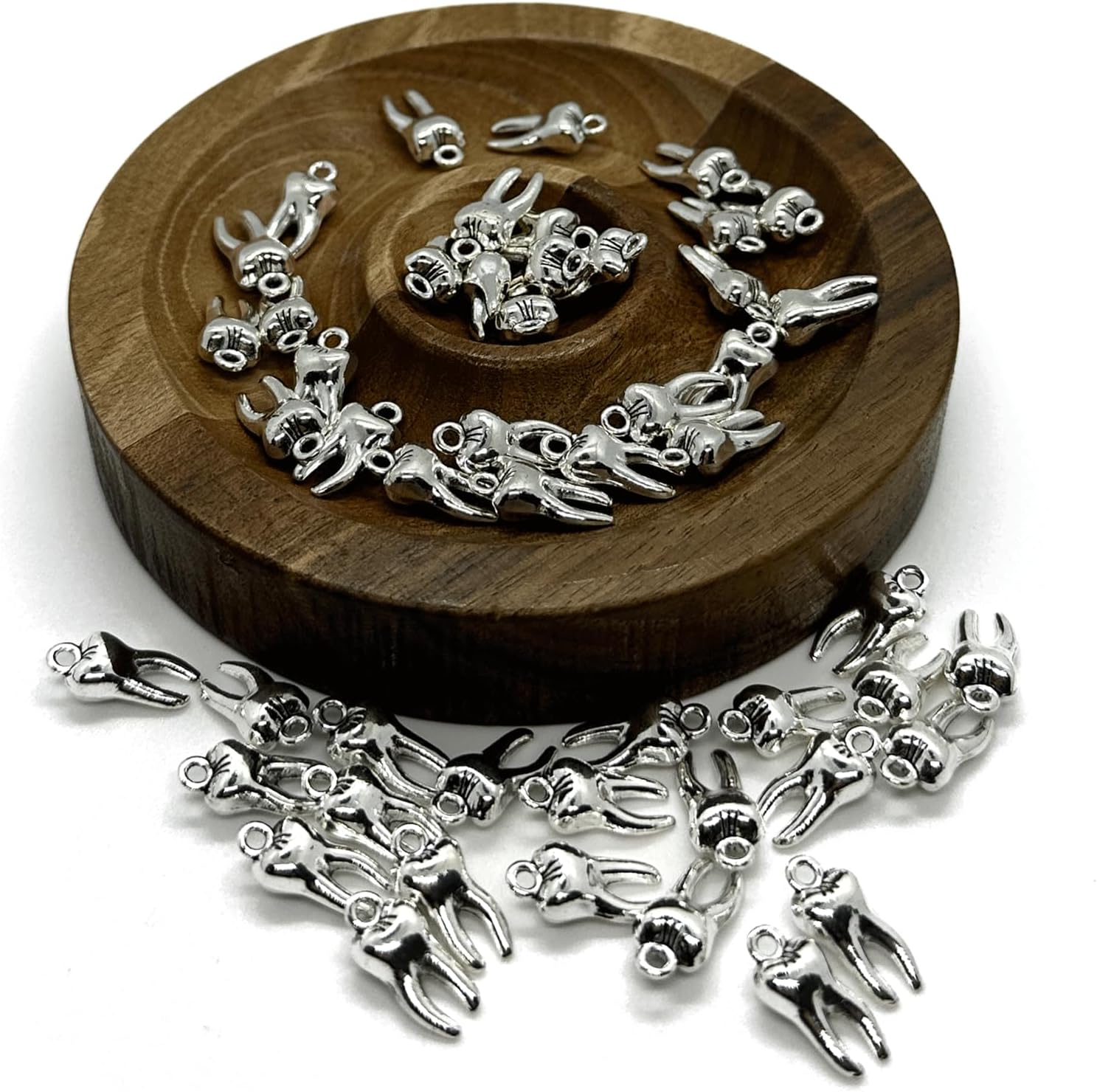 60PCS Spider Amulet Pendants, Antique Silver Alloy Night Spider Charms, Halloween Style Mini Pendants for DIY Crafts - Image 4