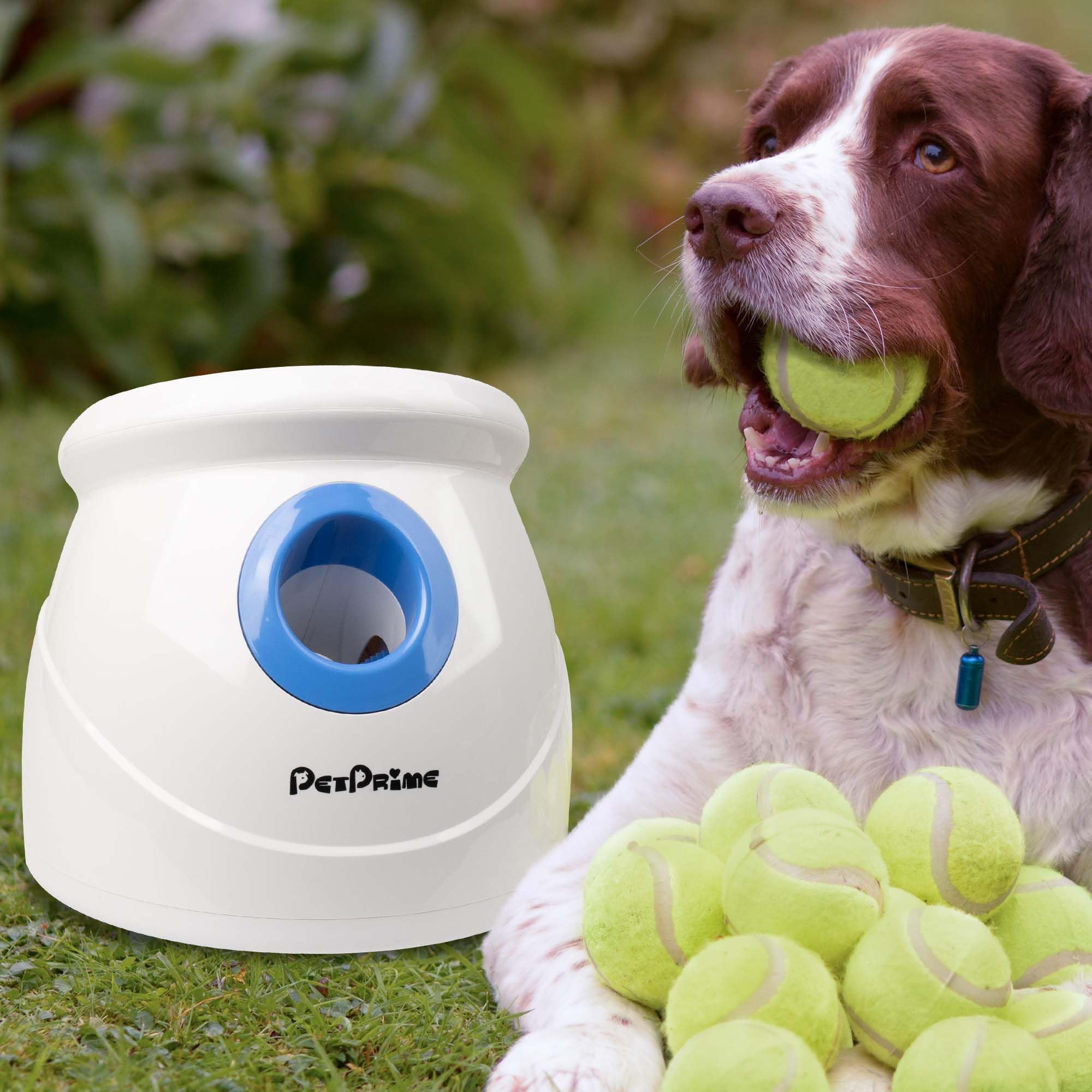 Pet Prime Lanzador automático de pelotas para perros para razas grandes, juguete interactivo recargable con 10-40 pies, máquina de búsqueda con 6 pelotas de tenis duraderas de 2.5 pulgadas y silbato