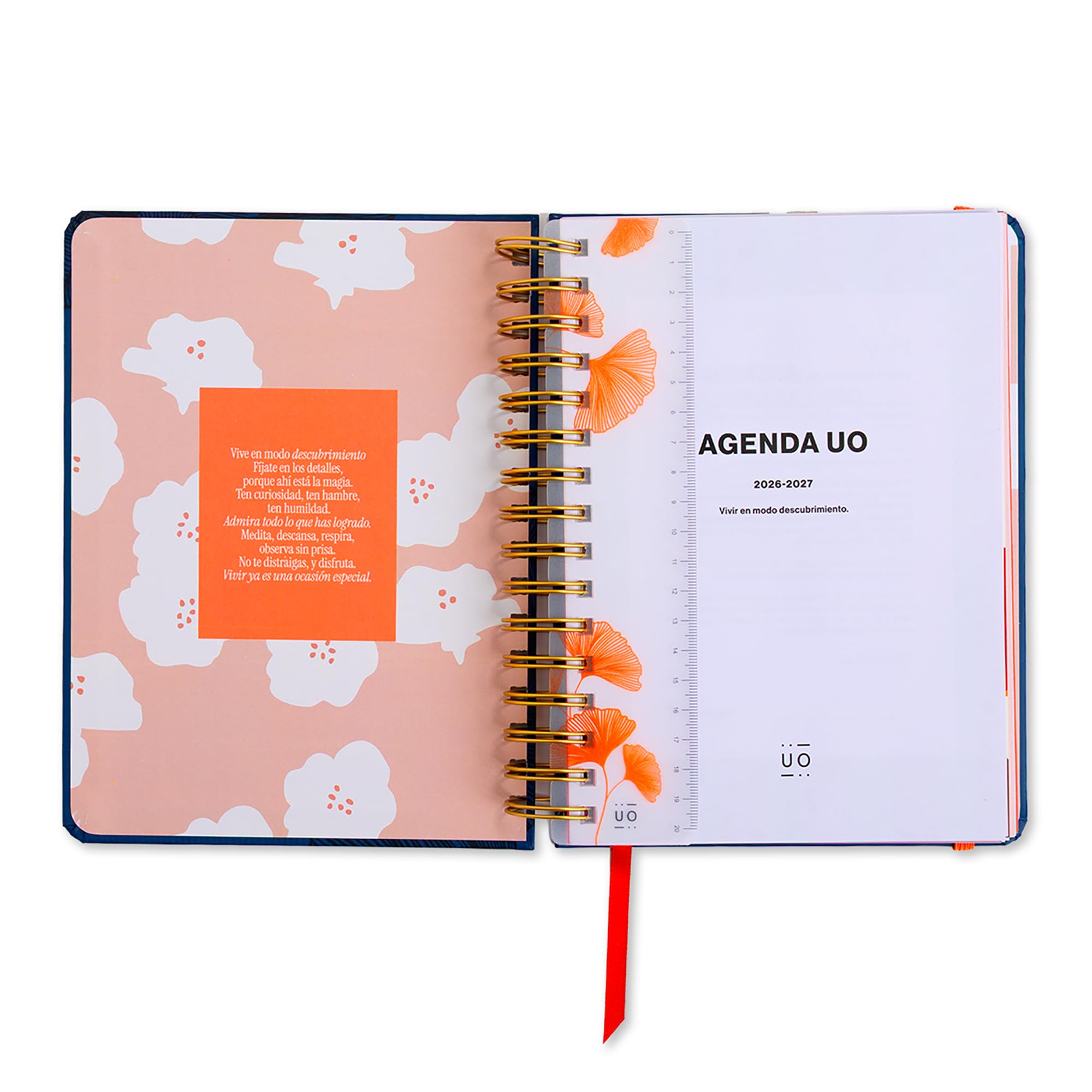 UO Agenda Escolar Kyoto Día Página: Empieza en septiembre de 2026 y Acaba en Agosto de 2027, Tapa Dura, con 134 Stickers, Goma elástica, Marcador de Regla y Cinta de Registro, Azul